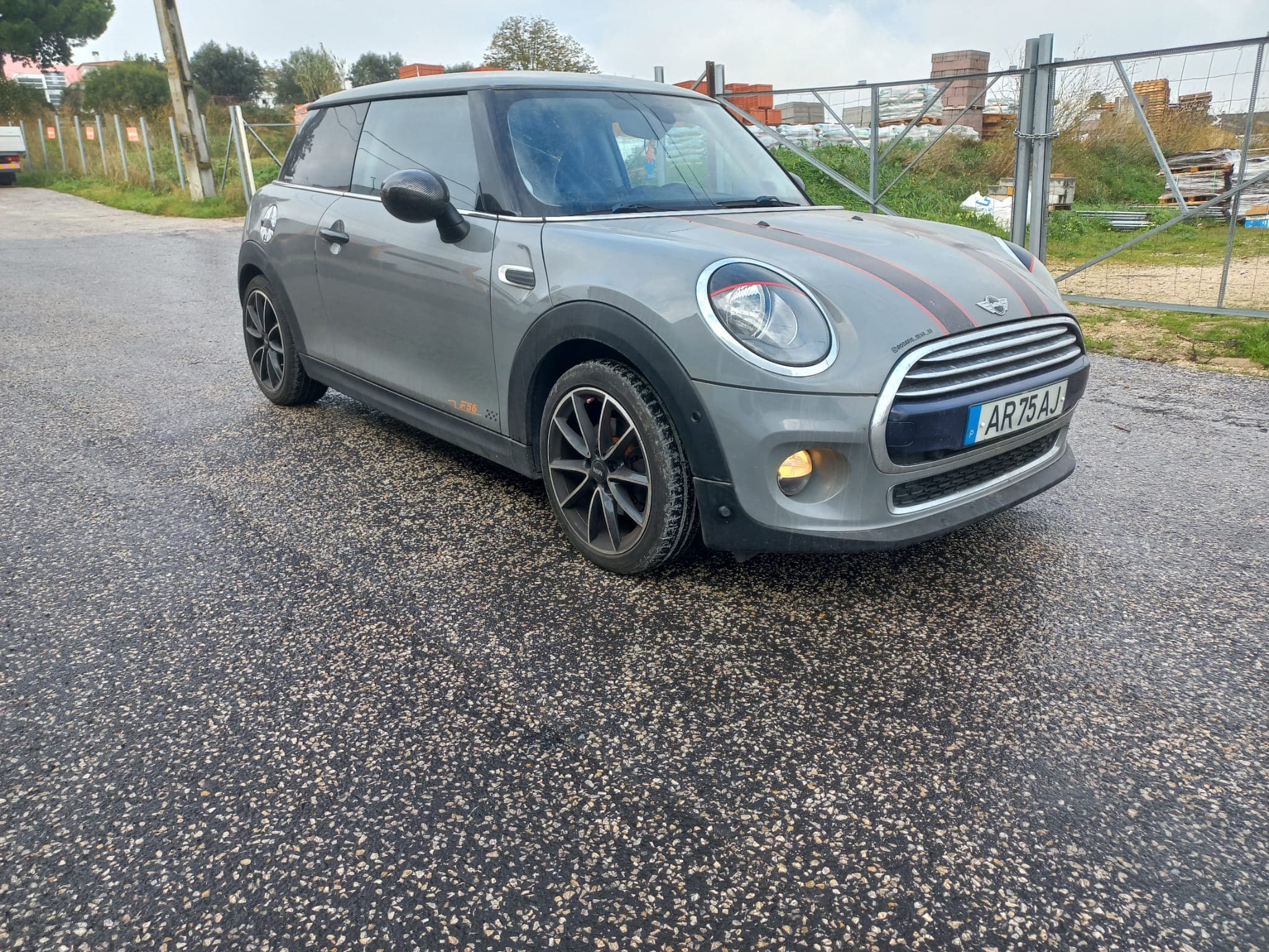 Mini Cooper D · Ano 2015 — image 1