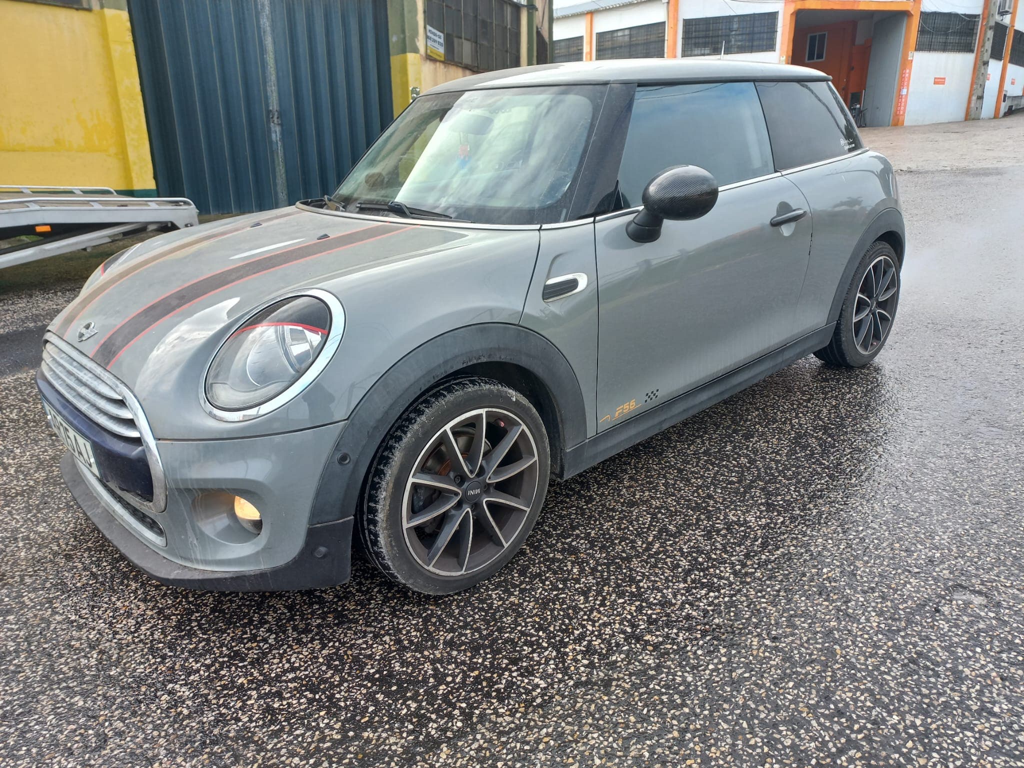 Mini Cooper D · Ano 2015 — image 2