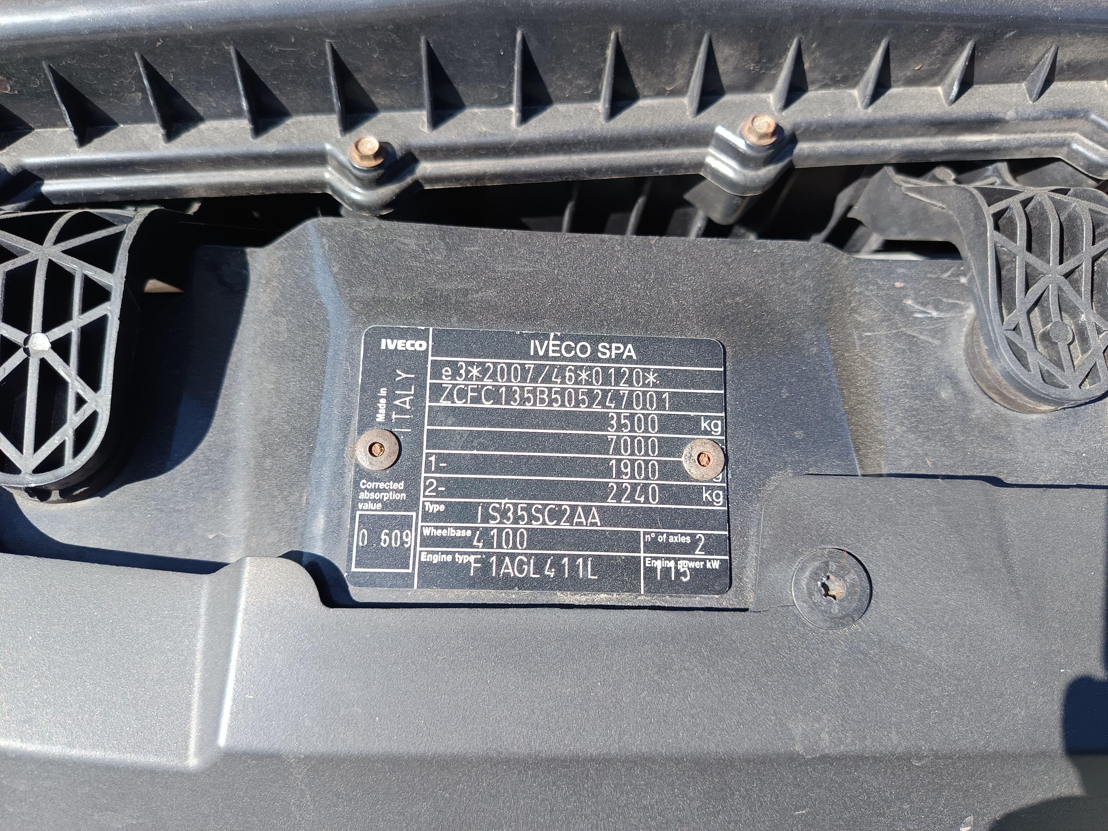 Iveco Daily · Ano 2018 — image 20