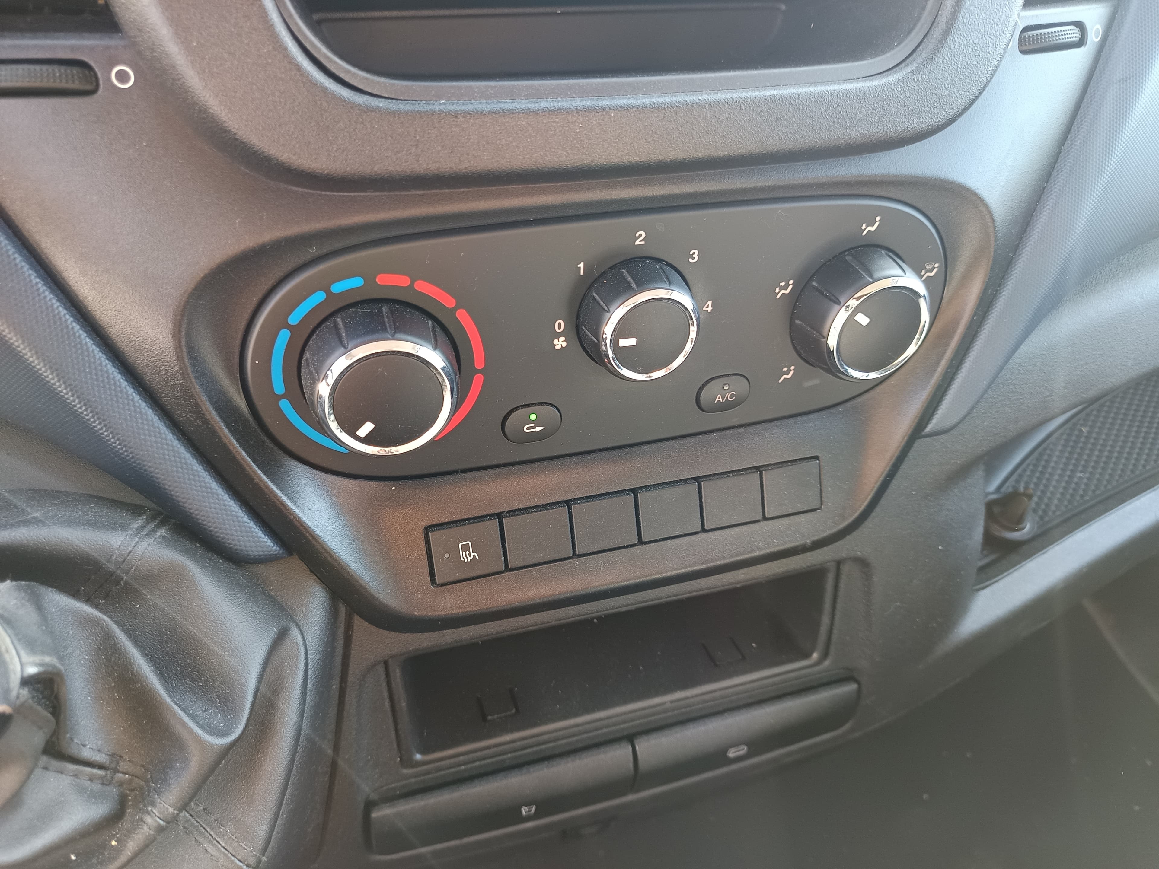 Iveco Daily · Ano 2018 — image 33