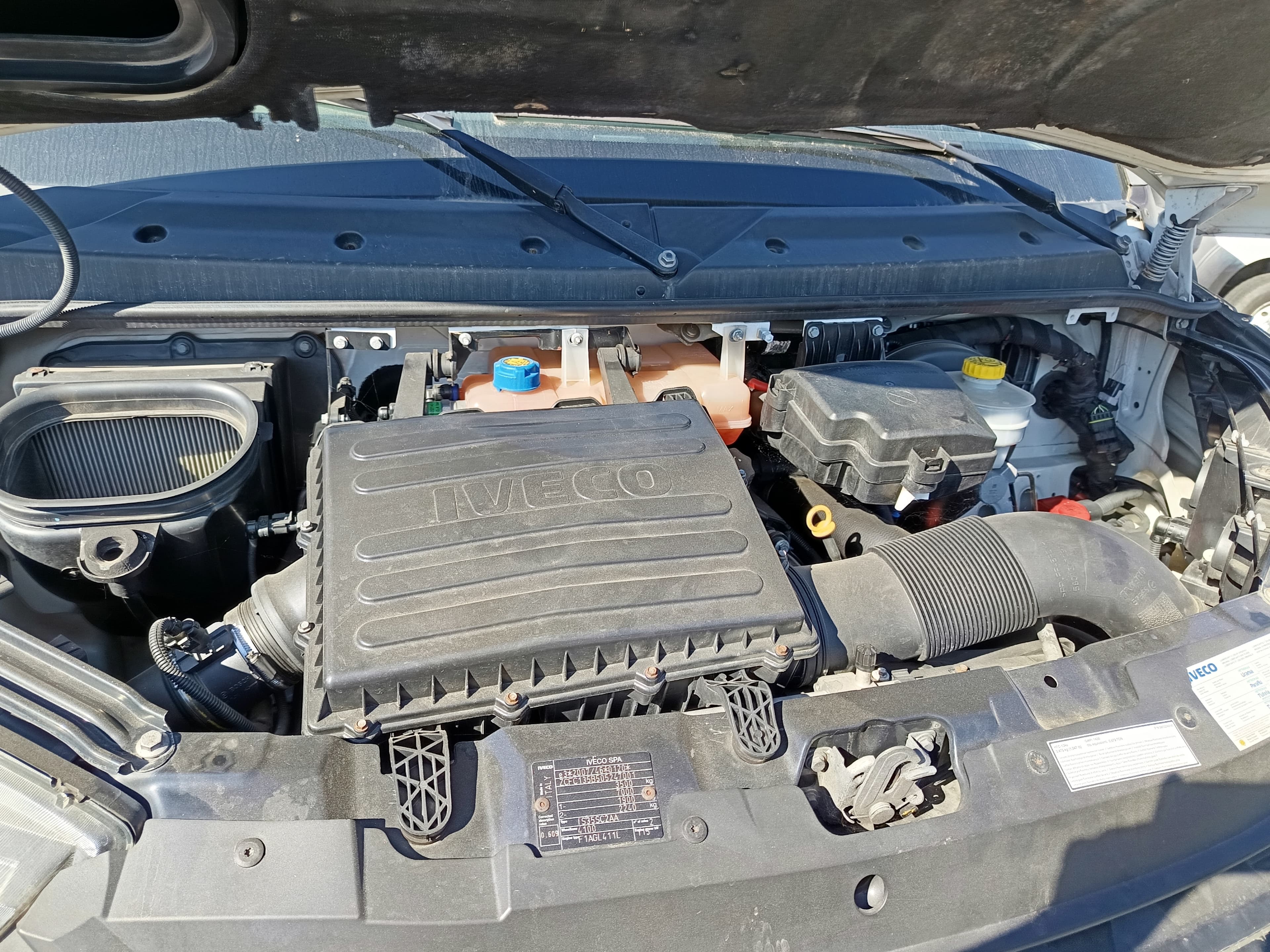 Iveco Daily · Ano 2018 — image 17