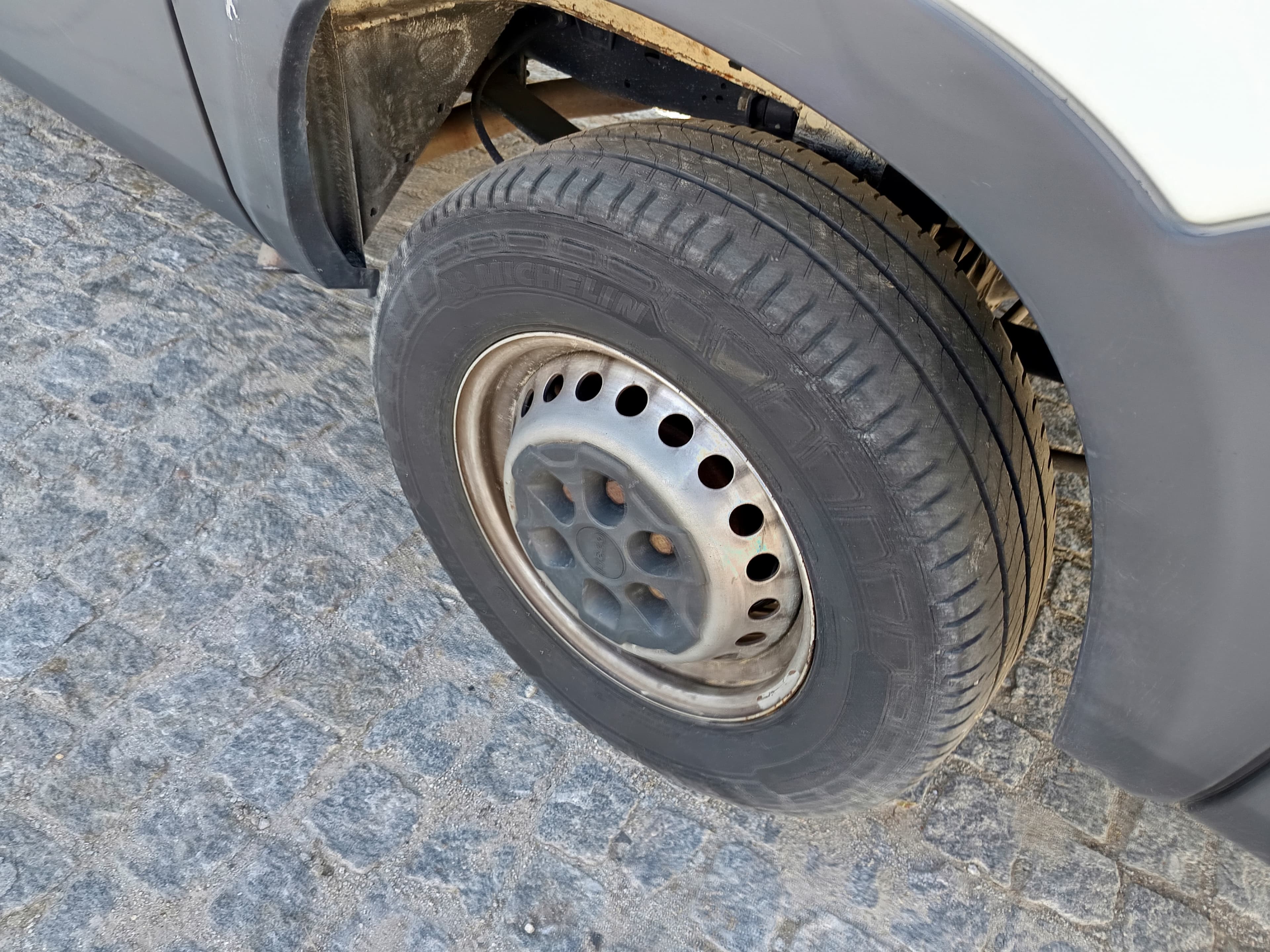 Iveco Daily · Ano 2018 — image 15