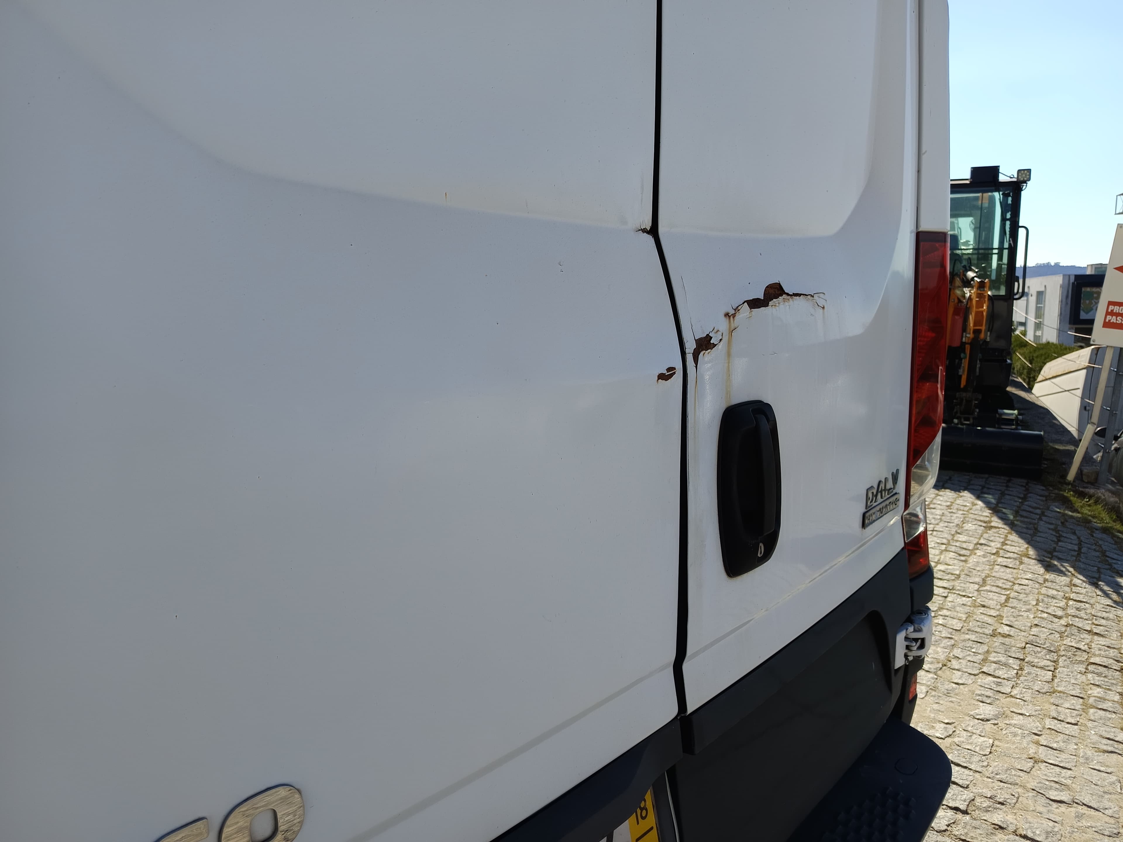 Iveco Daily · Ano 2018 — image 13