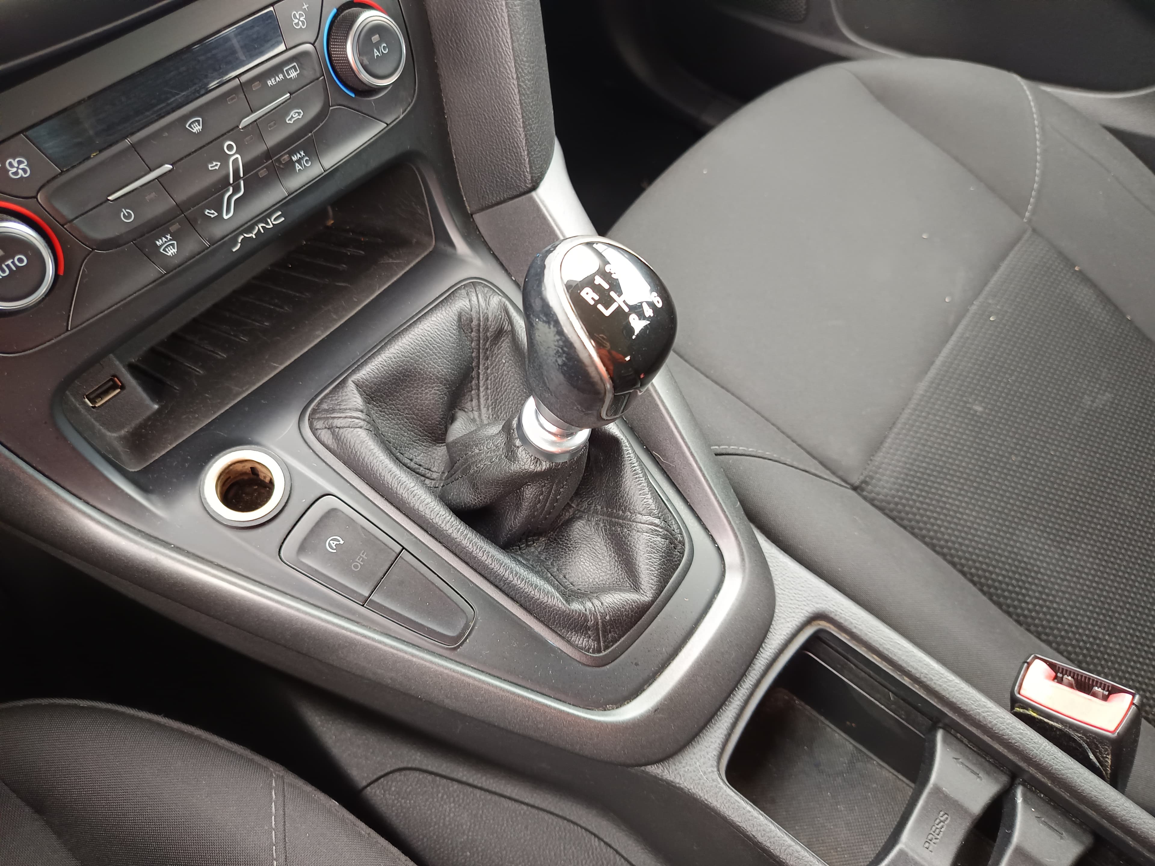 Ford Focus · Année 2015 — image 40
