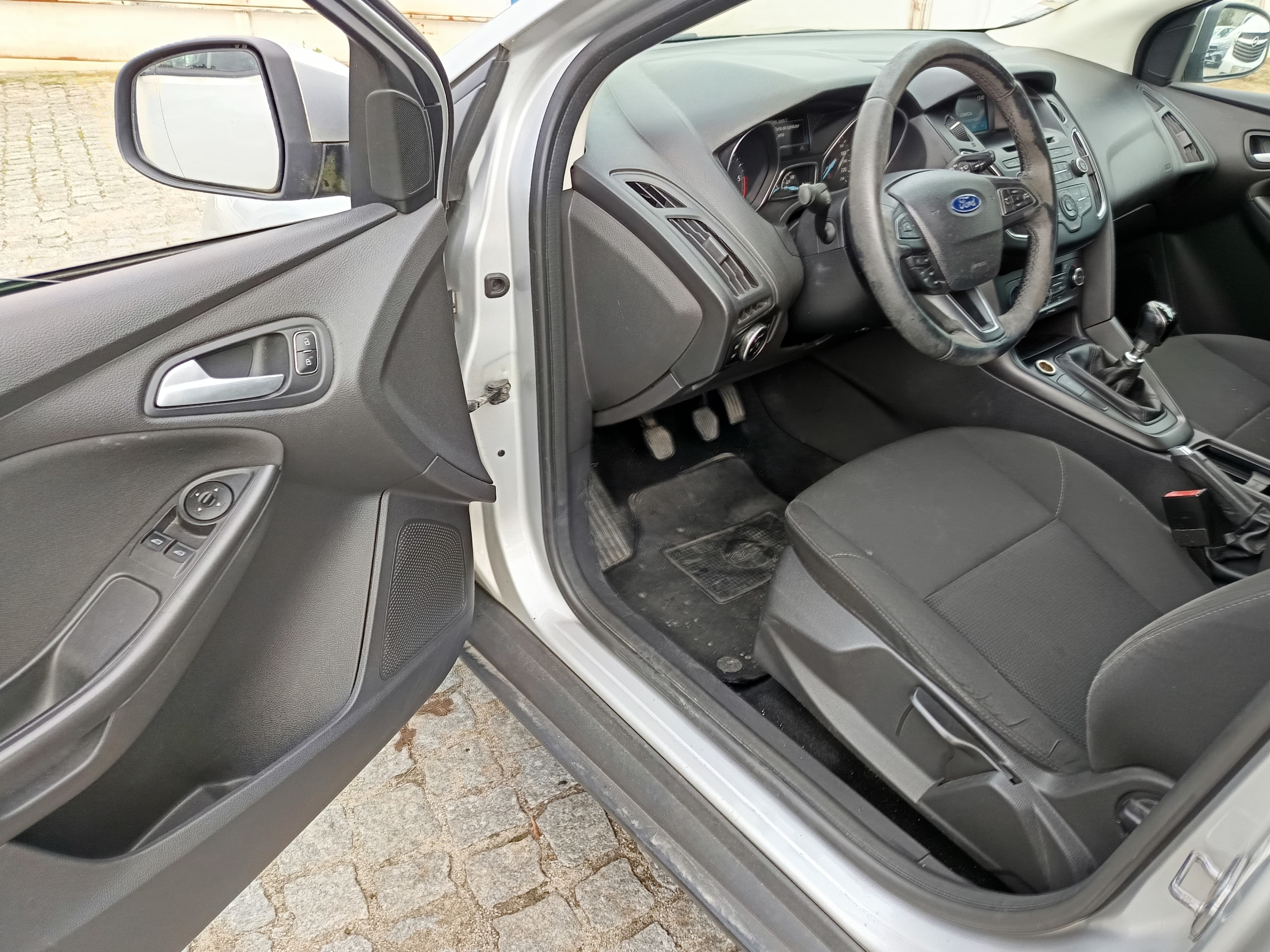 Ford Focus · Année 2015 — image 31