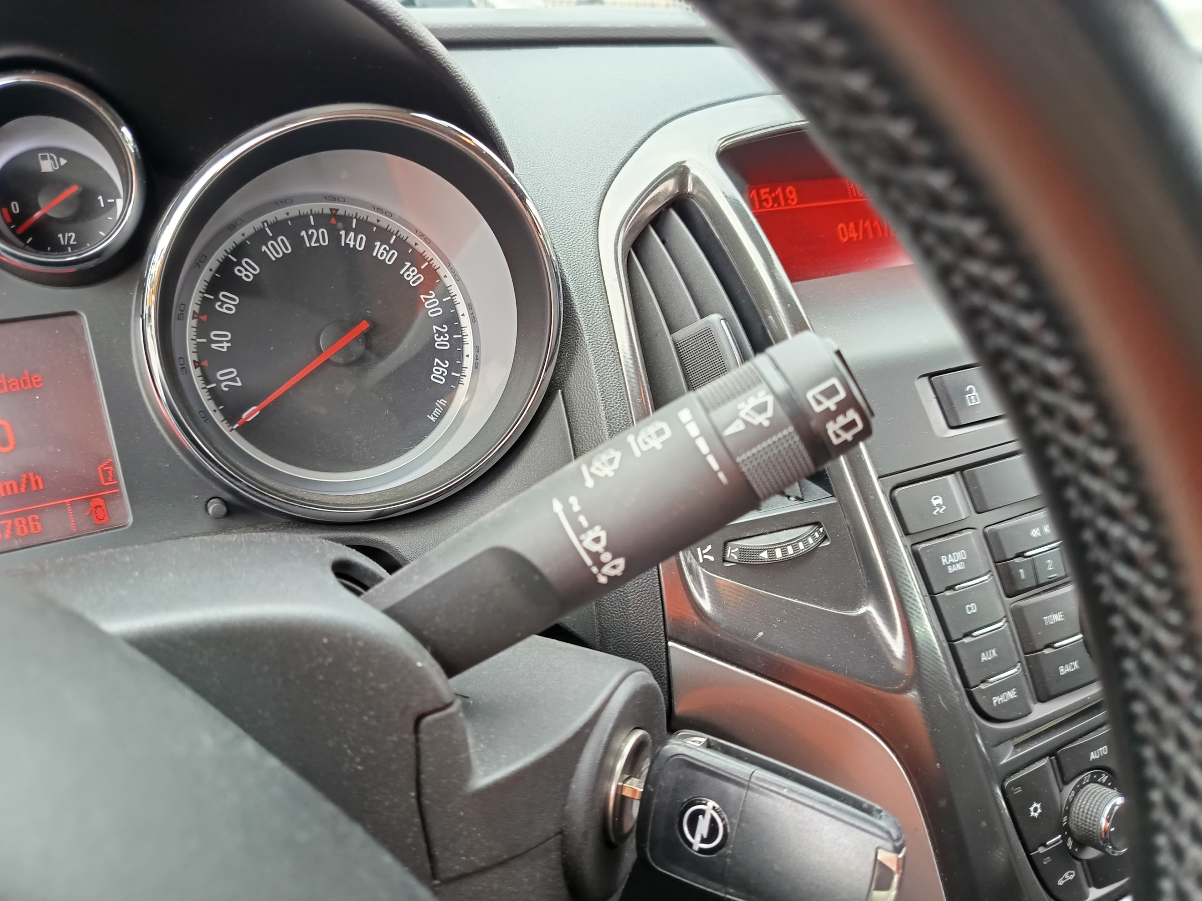 Opel Astra · Ano 2011 — imagem 39