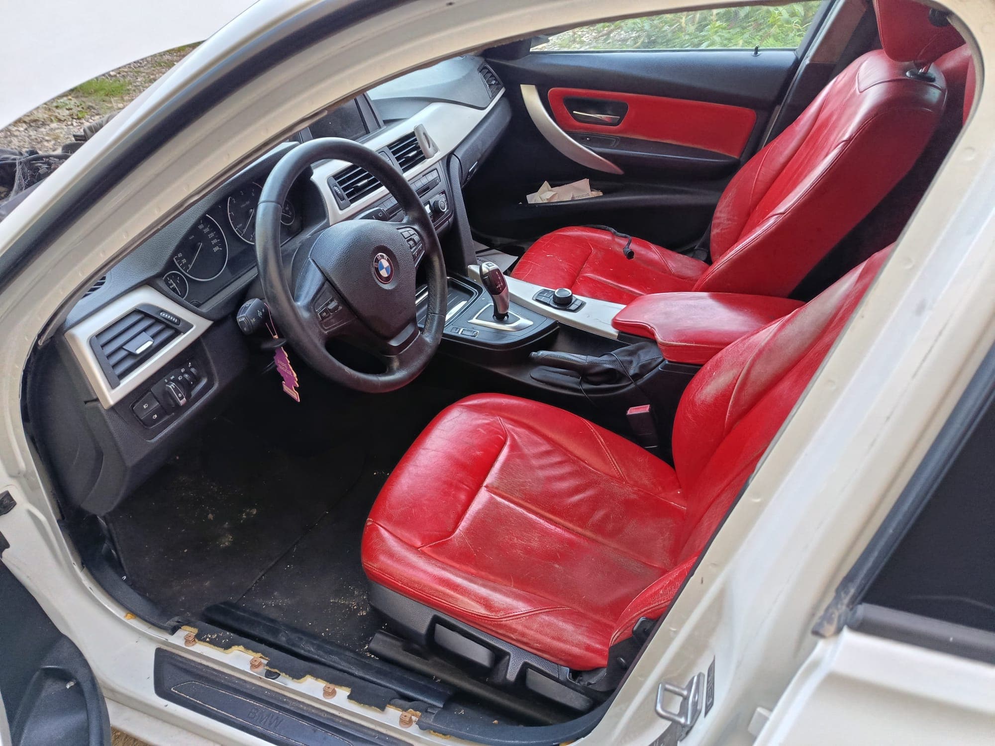 BMW 316 d · Ano 2014 — imagen 8