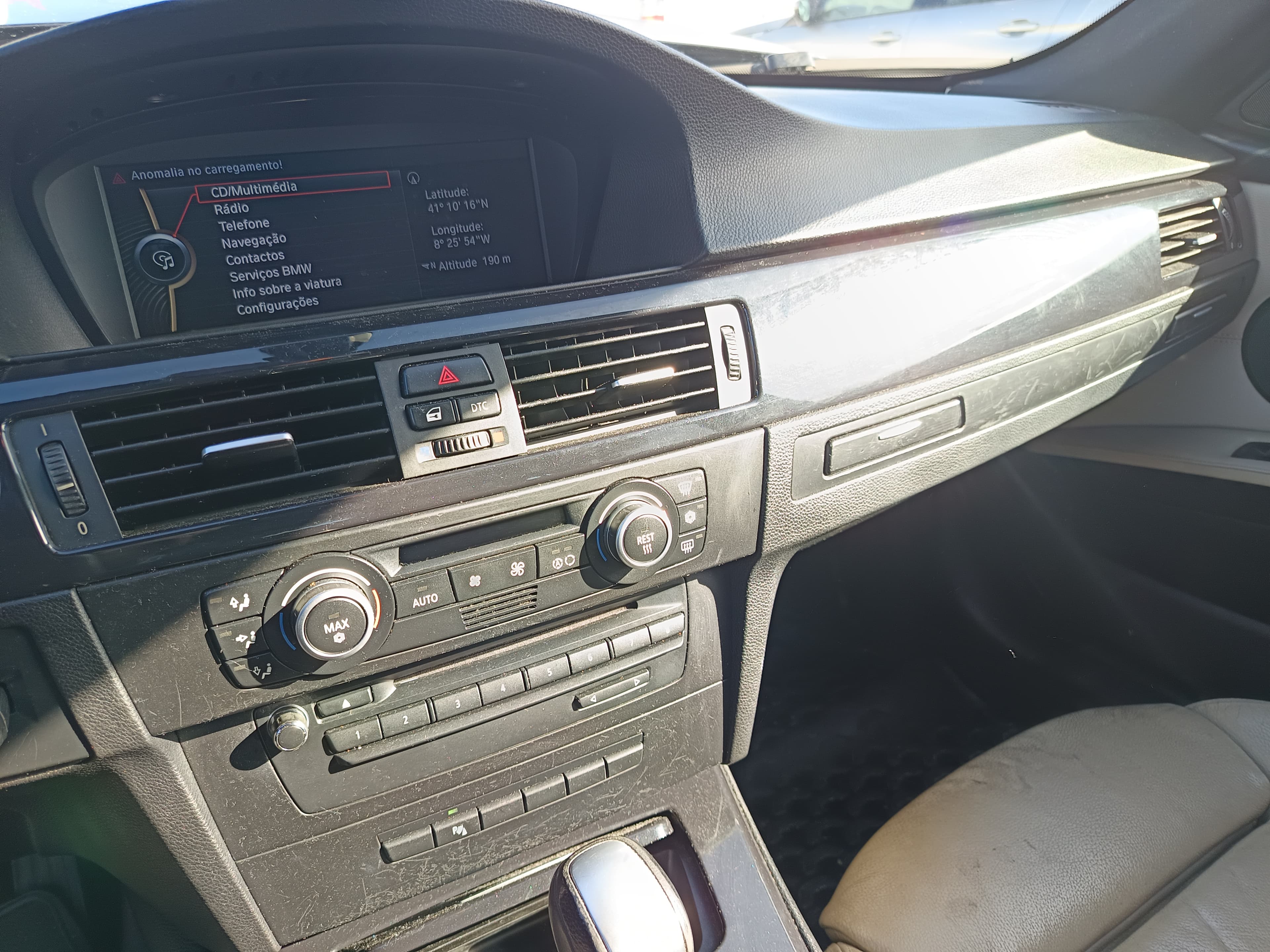 BMW 320 D · Ano 2009 — imagem 38