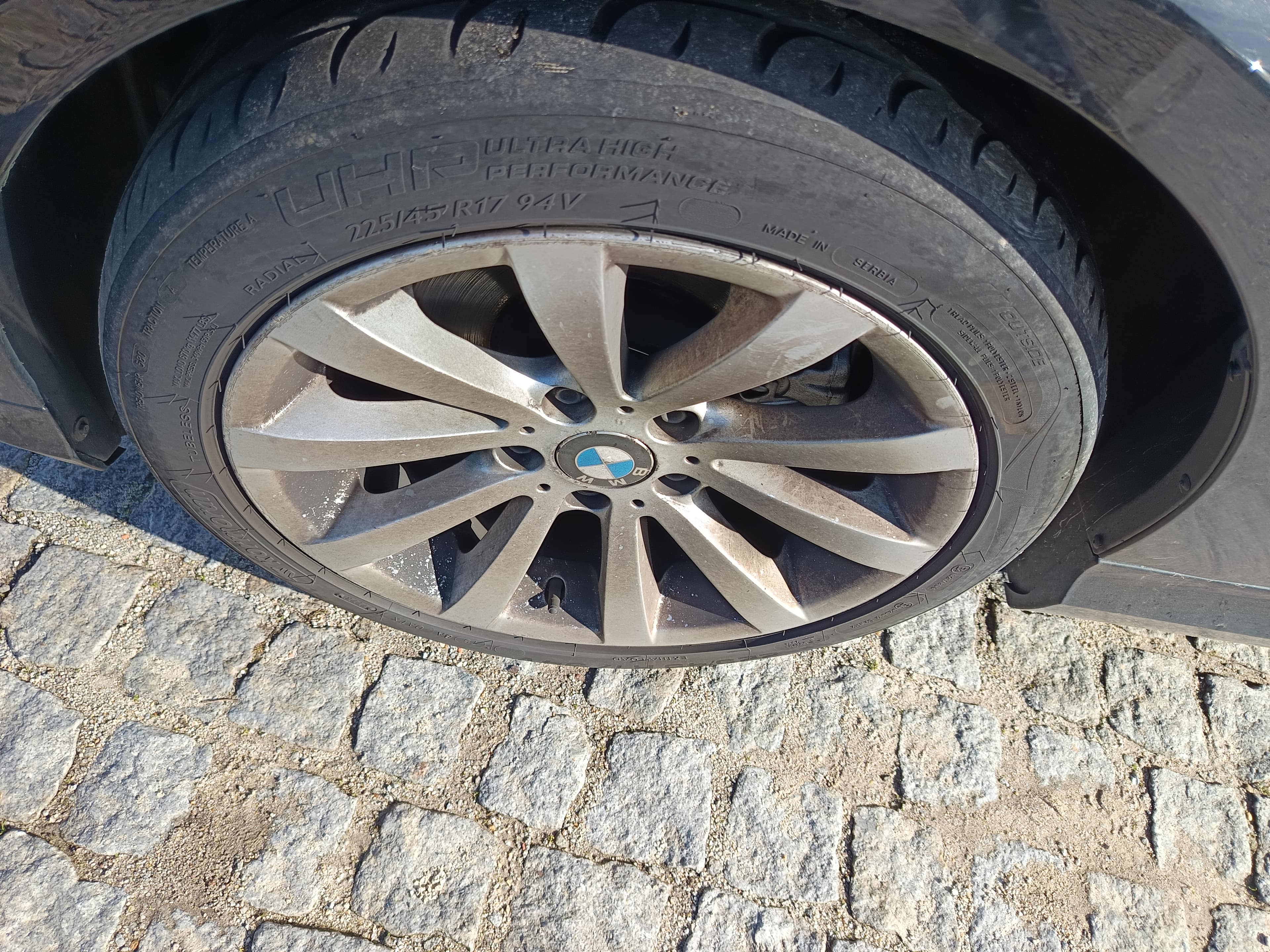 BMW 320 D · Ano 2009 — imagem 17