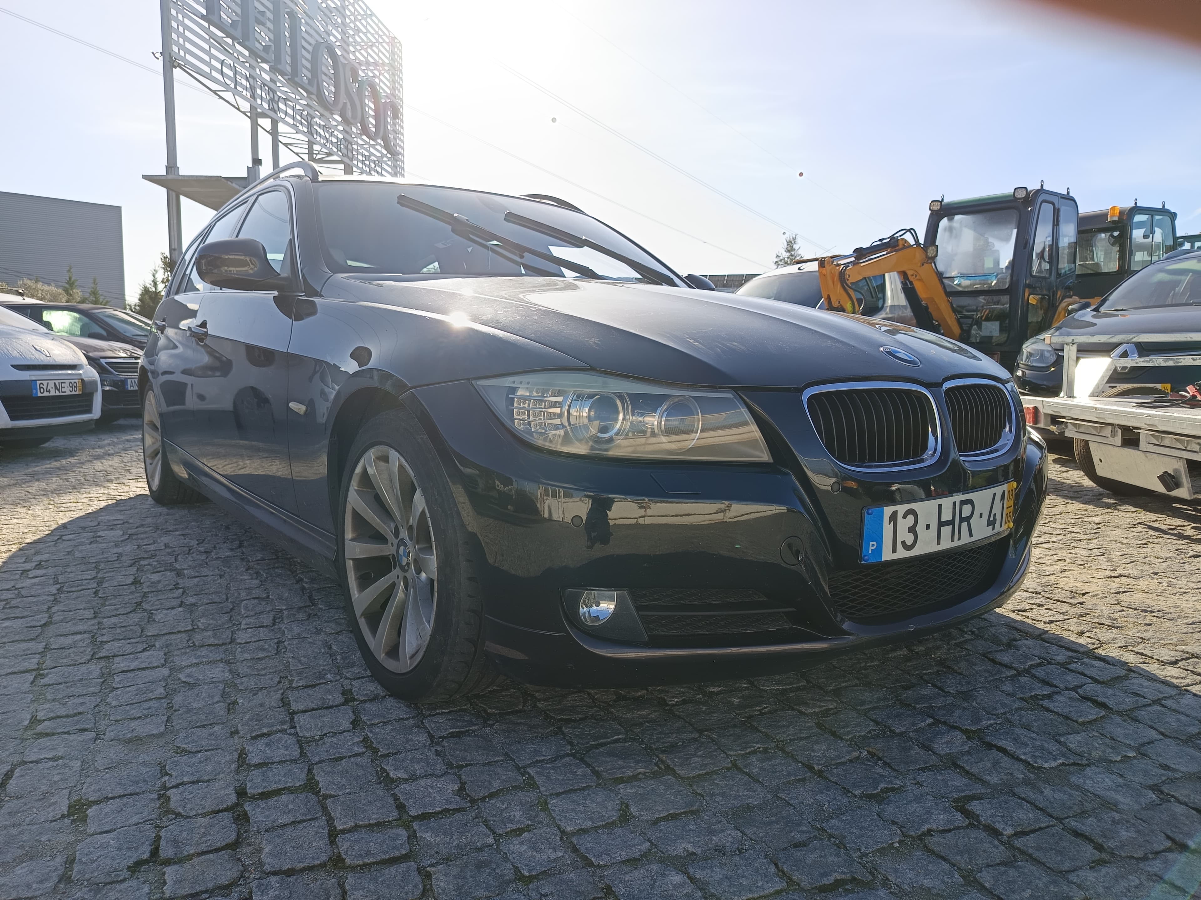 BMW 320 D · Ano 2009 — imagem 4