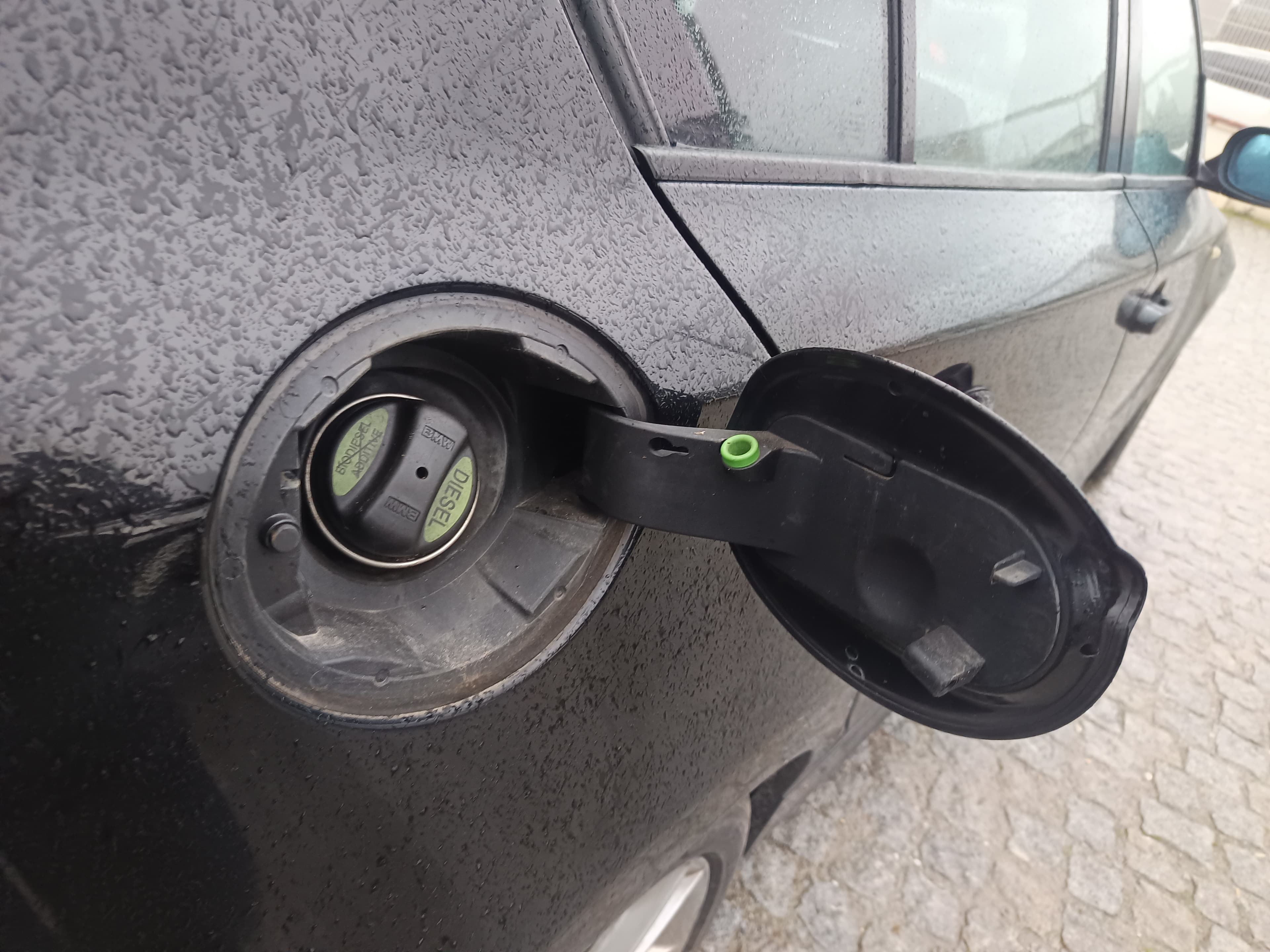 BMW 120D · Ano 2007 — image 10