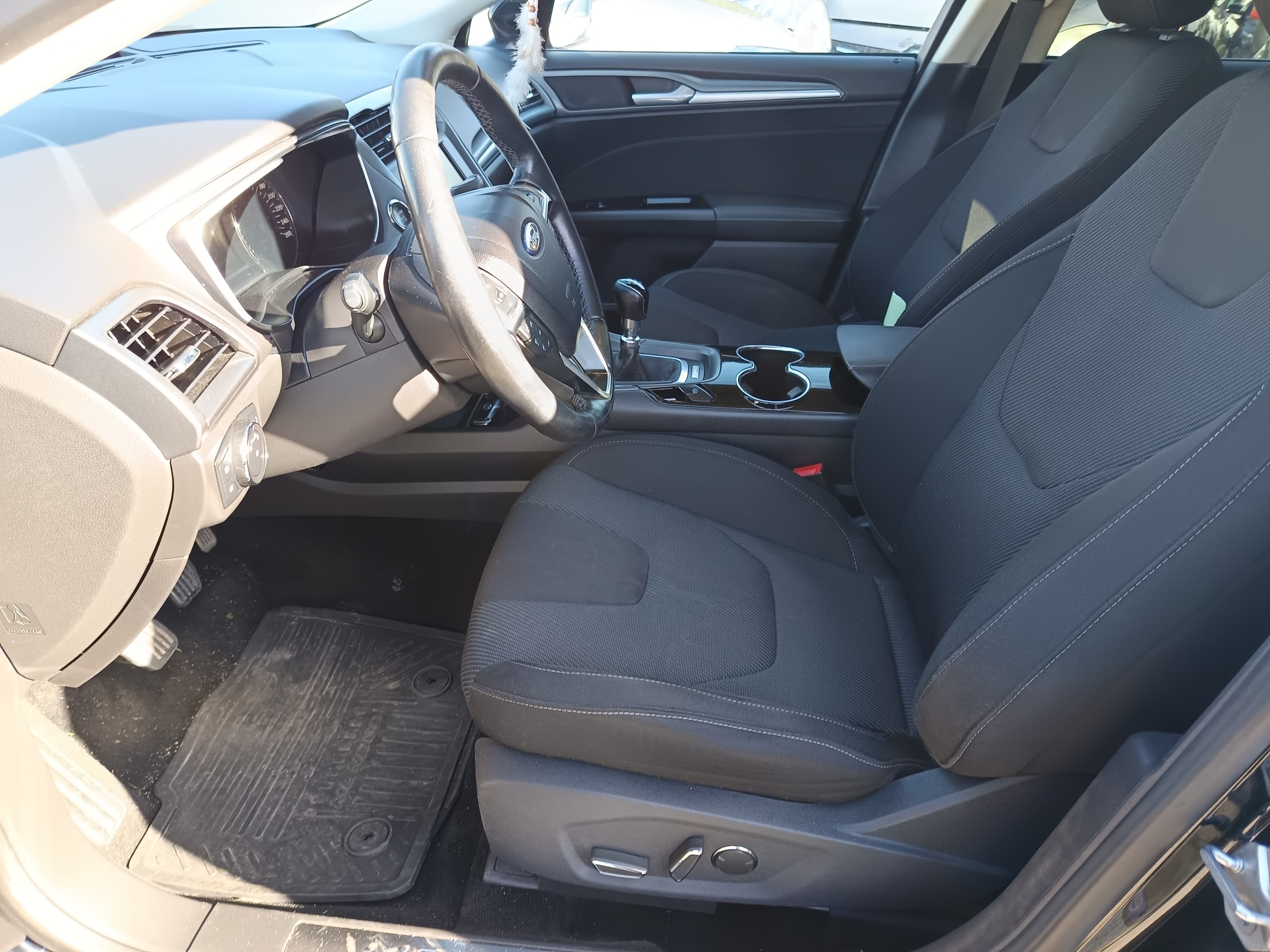 Ford Mondeo · Ano 2016 — imagem 34