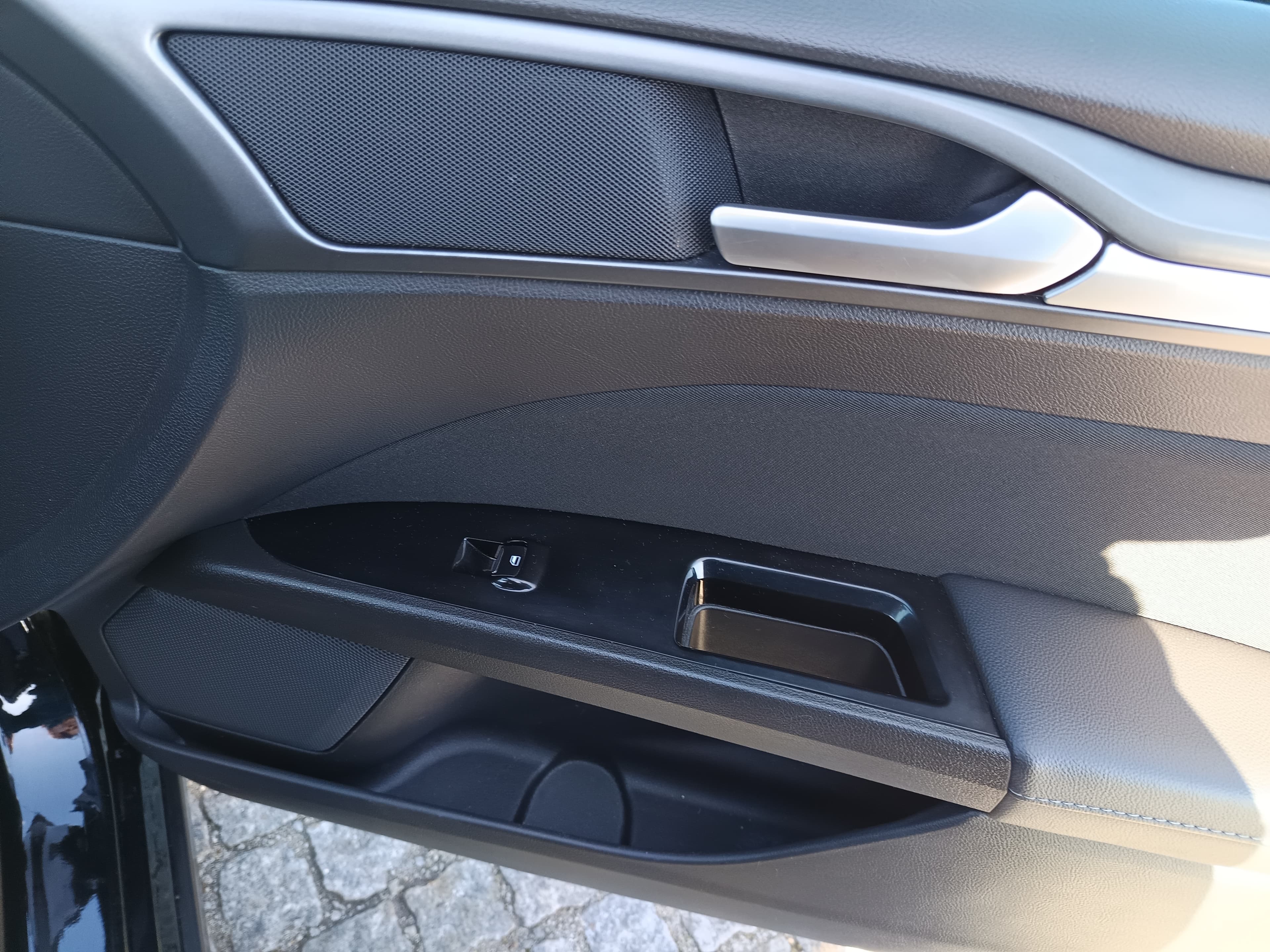 Ford Mondeo · Ano 2016 — imagem 26