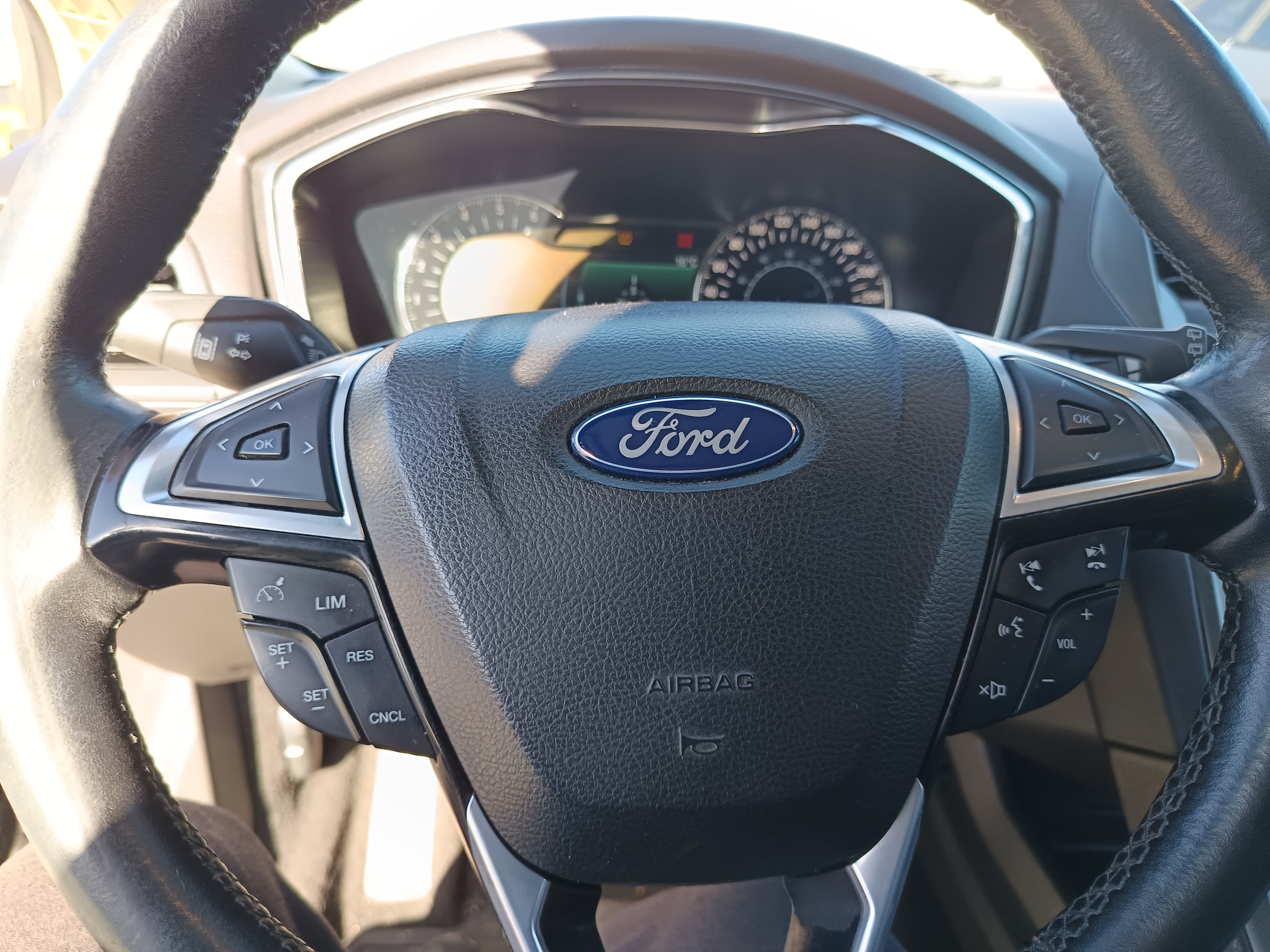 Ford Mondeo · Ano 2016 — imagem 41