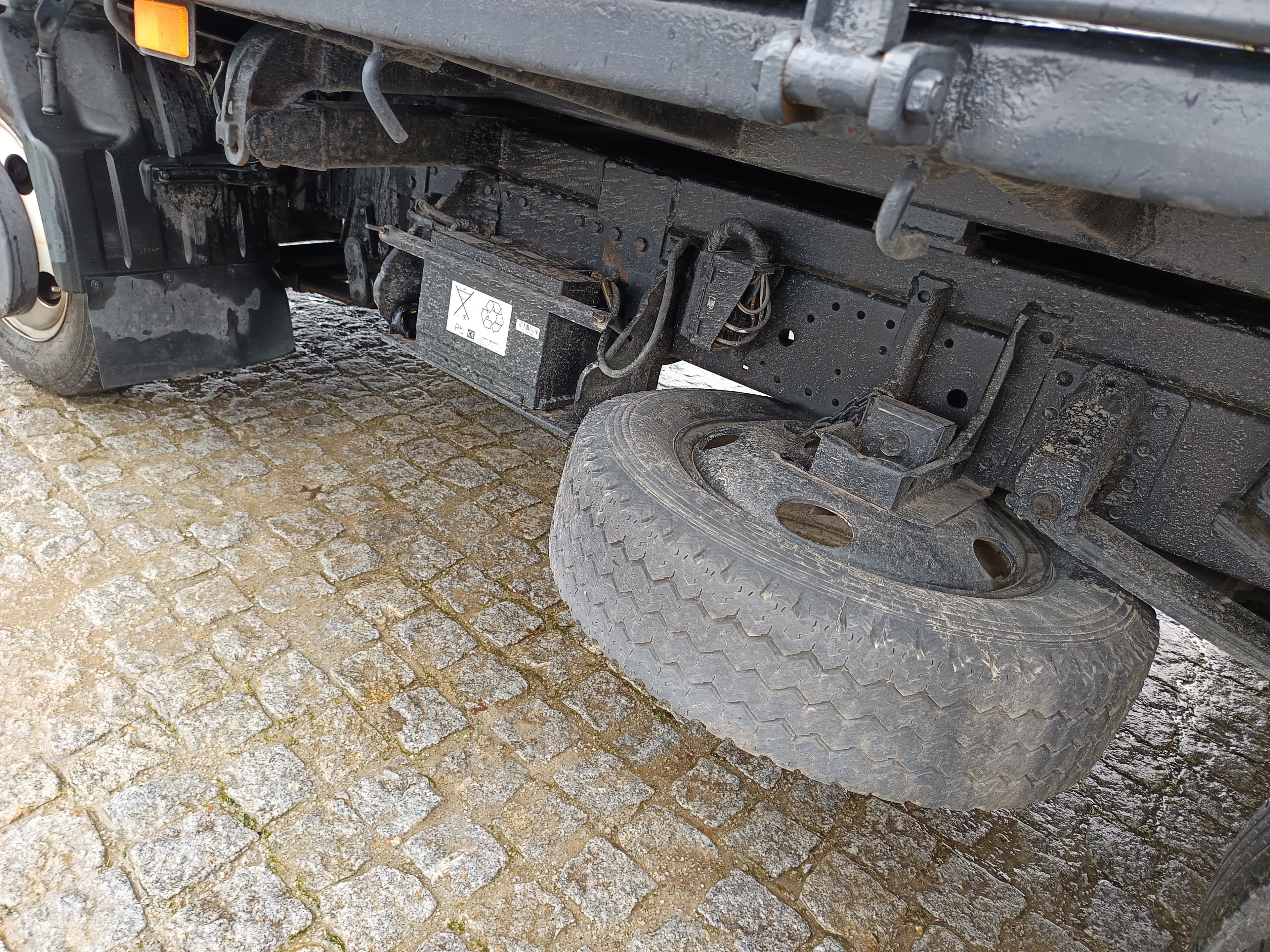 Mitsubishi Canter · Ano 2003 — imagem 13