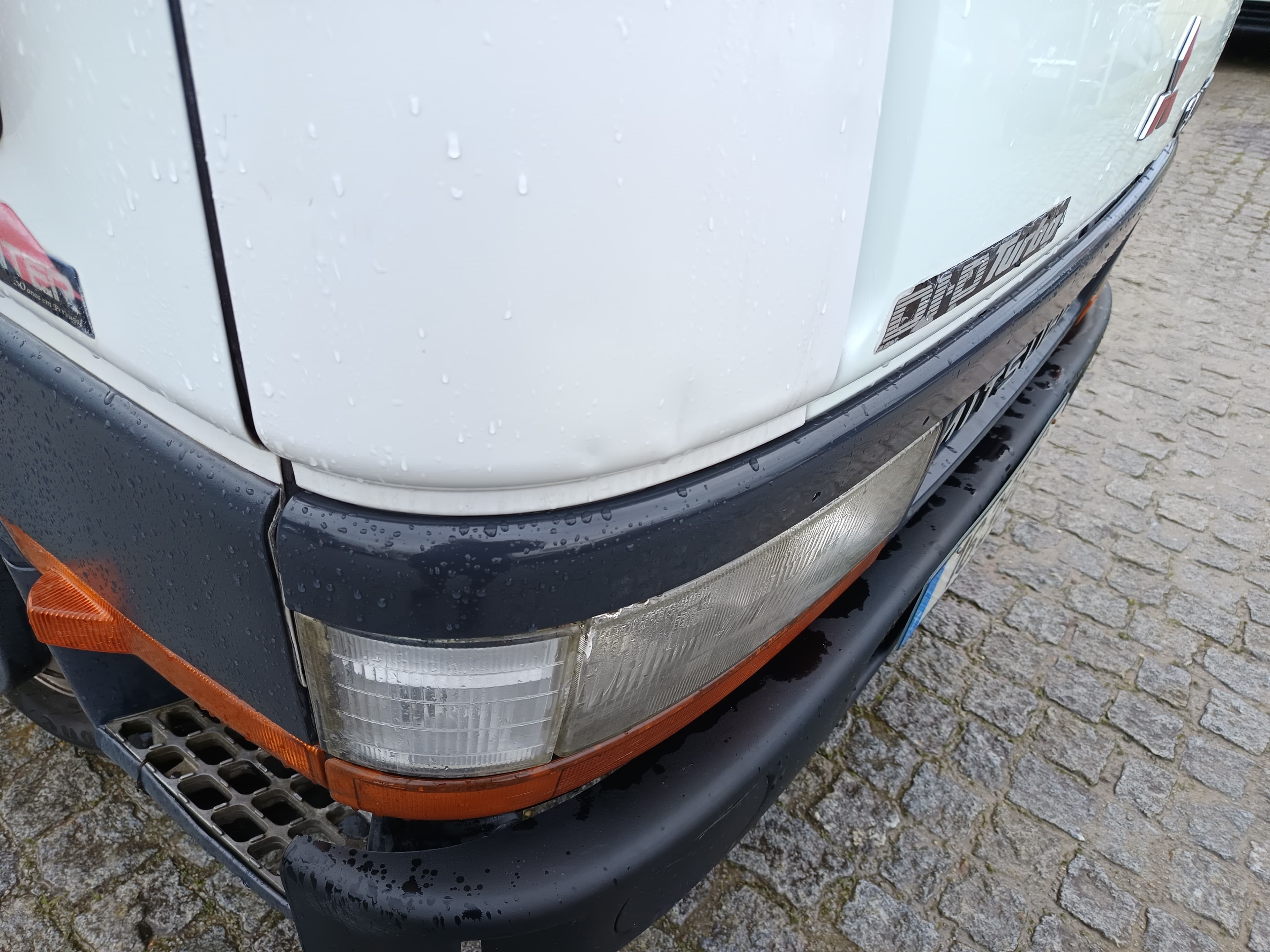 Mitsubishi Canter · Ano 2003 — imagem 7