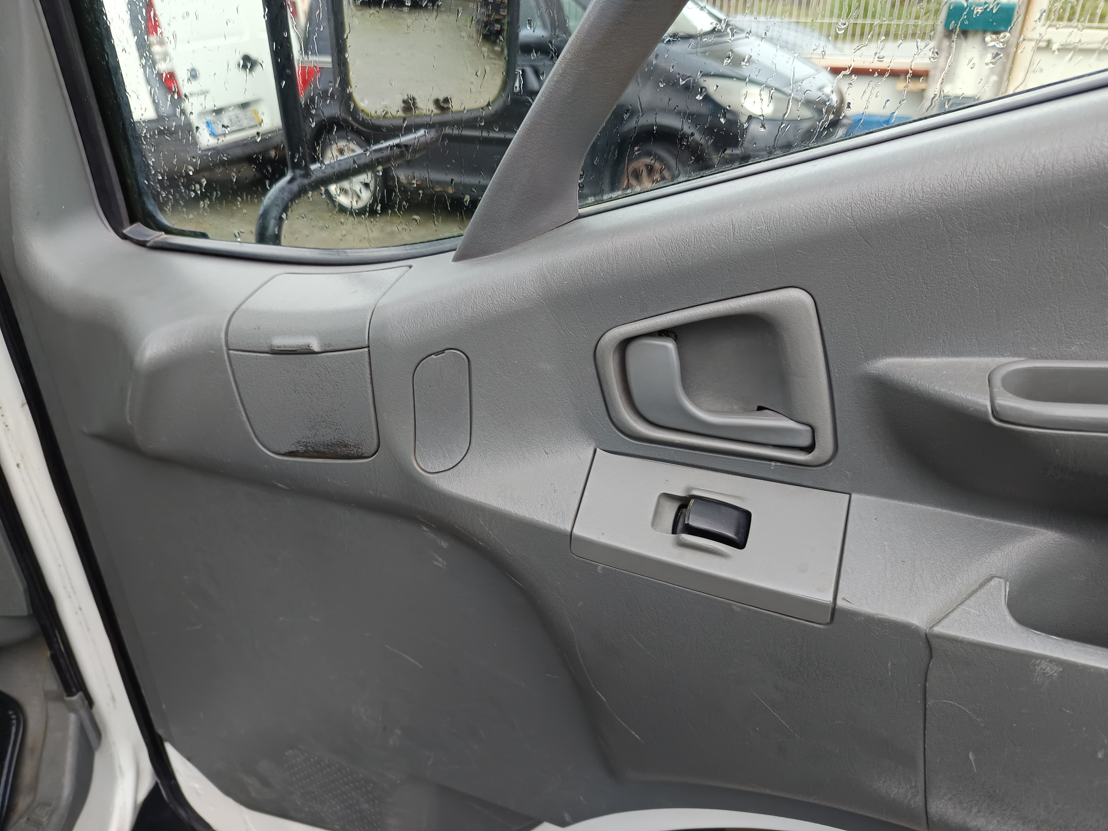 Mitsubishi Canter · Ano 2003 — imagem 16
