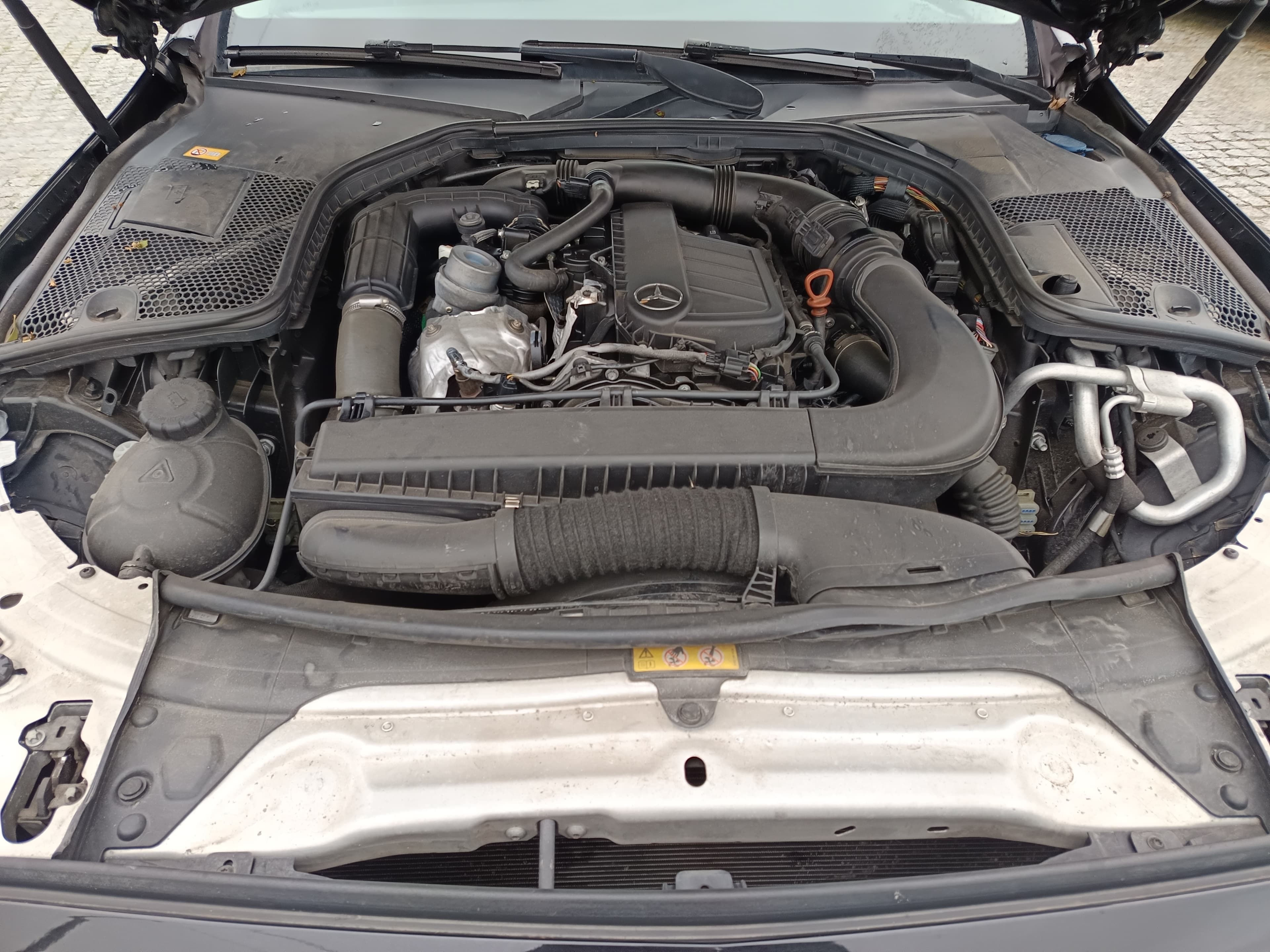 Mercedes-Benz C200 · Ano 2016 — image 16