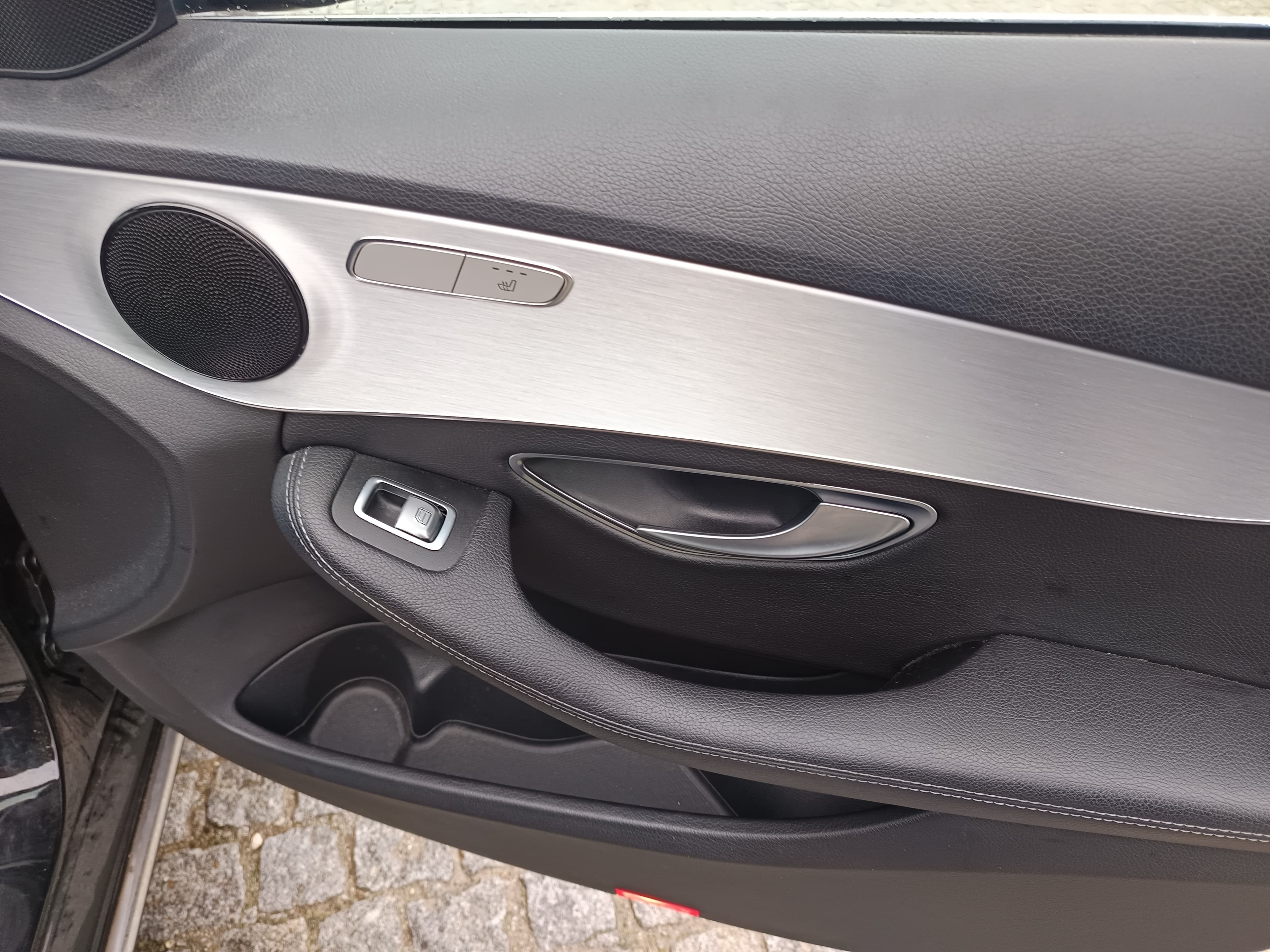Mercedes-Benz C200 · Ano 2016 — image 24