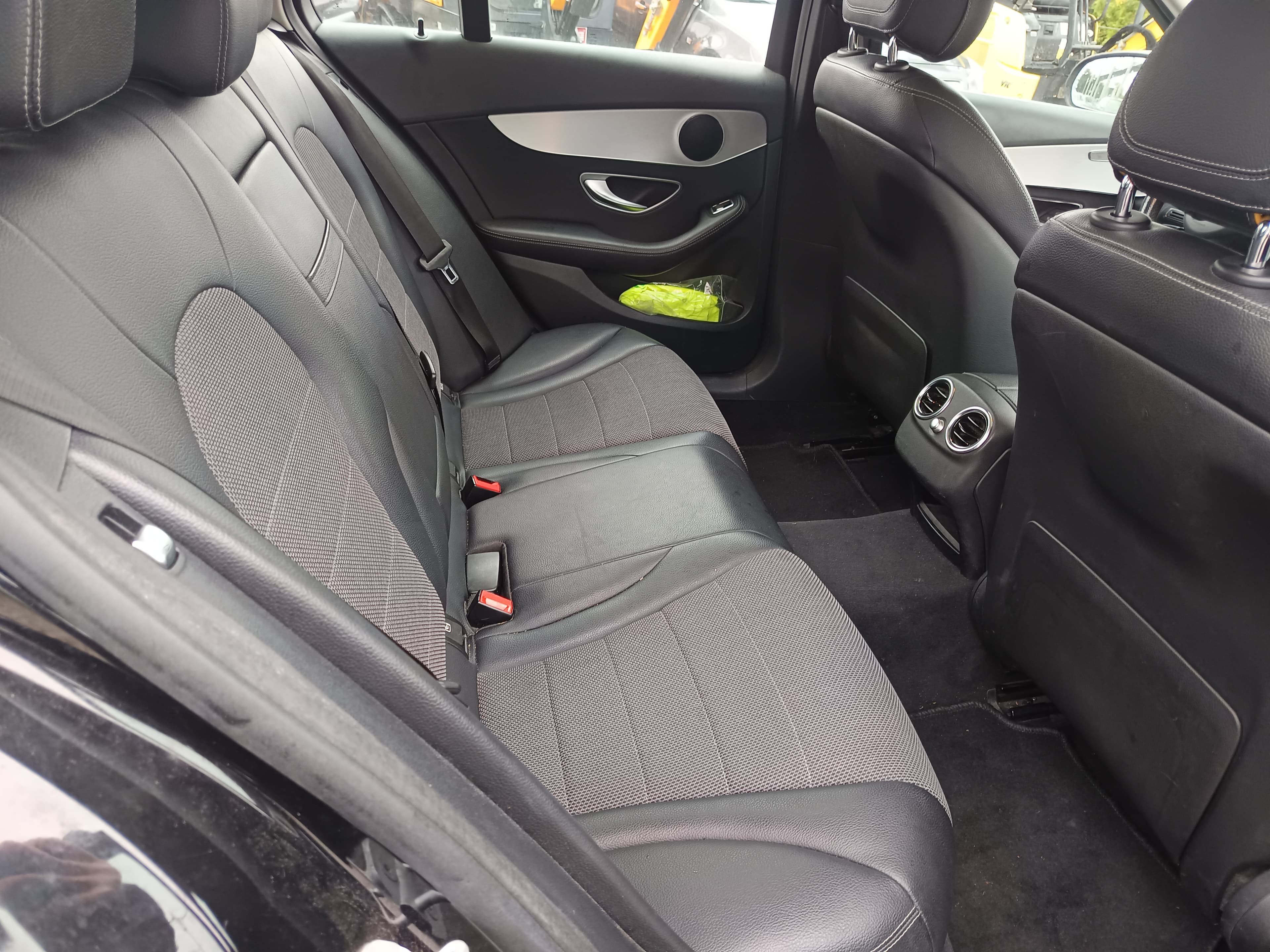 Mercedes-Benz C200 · Ano 2016 — image 22