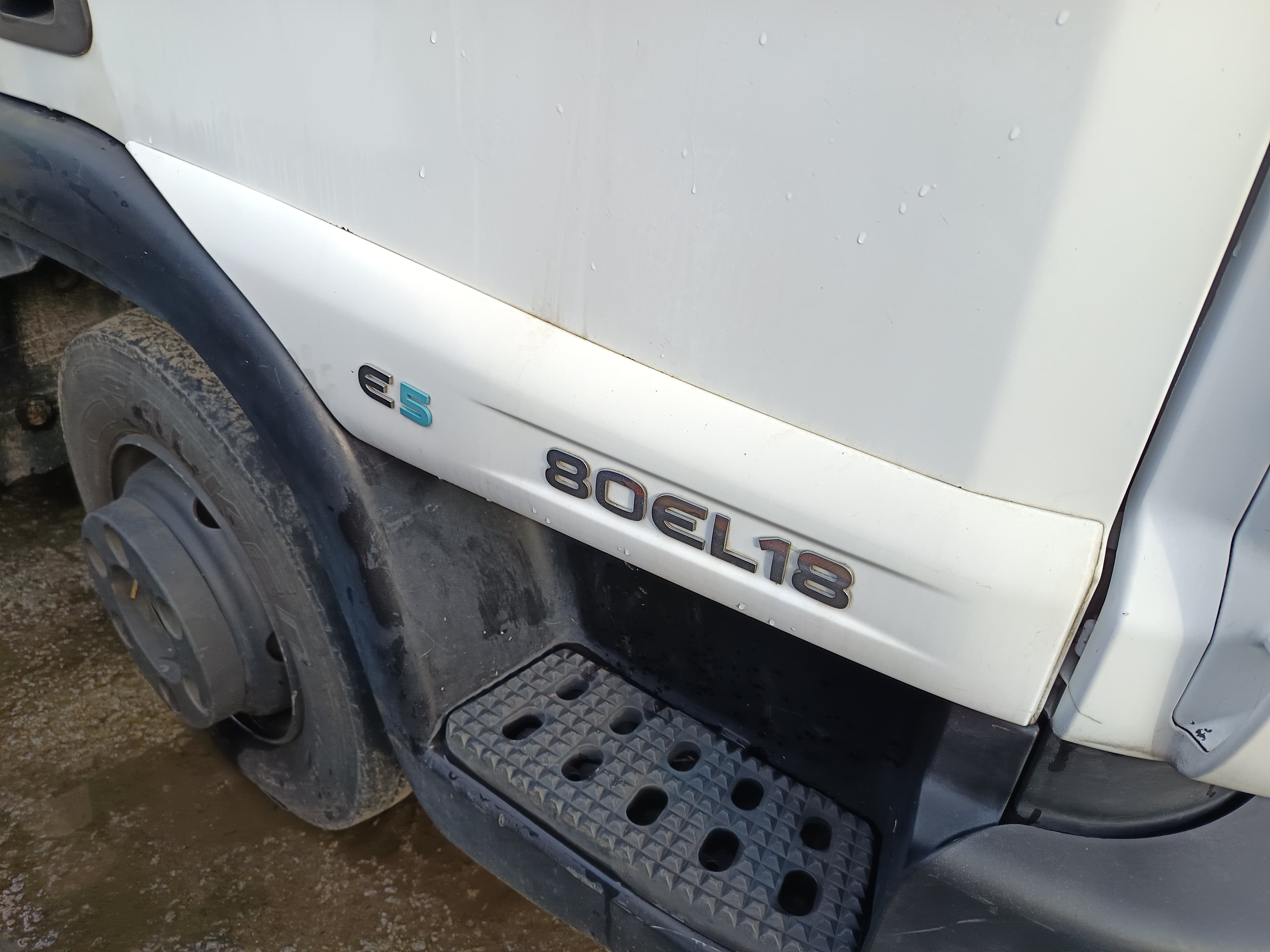 Iveco Eurocargo 80EL18 · Ano 2010 — image 10