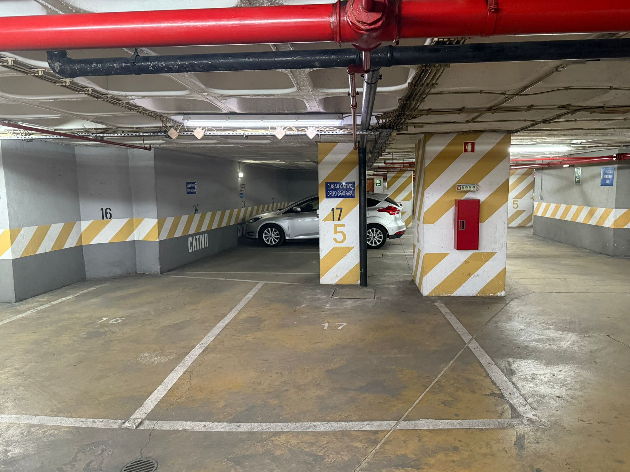 Estacionamento · Santa Maria Maior, Lisboa — imagem 1
