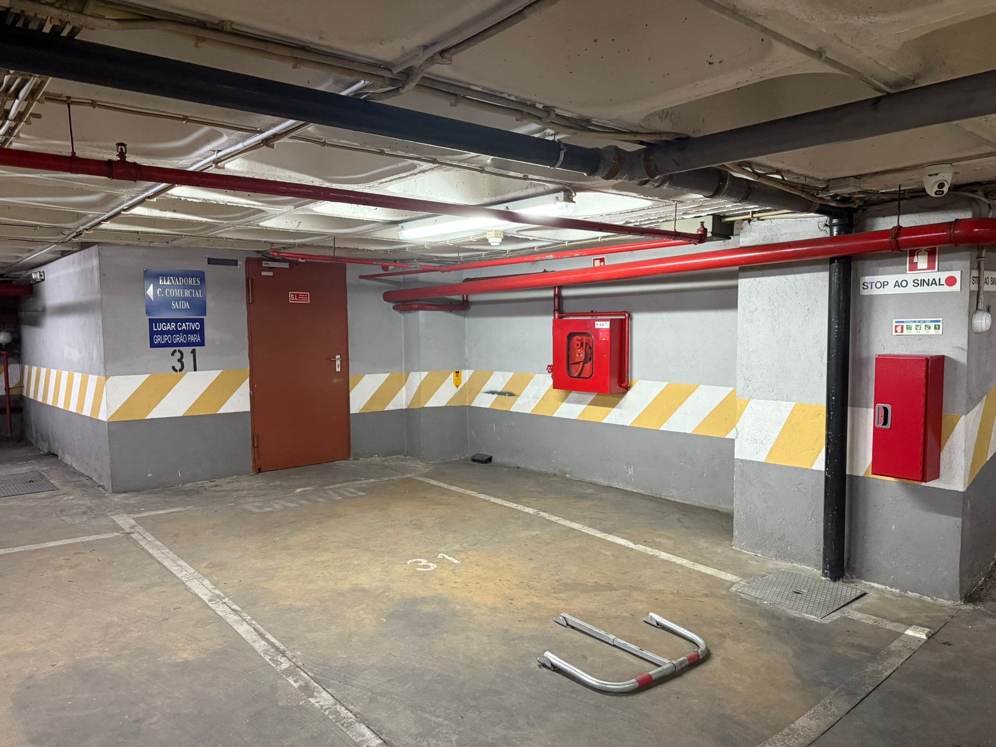 Conjunto de 20 Frações no “Espaço Chiado” · Santa Maria Maior, Lisboa — imagem 37