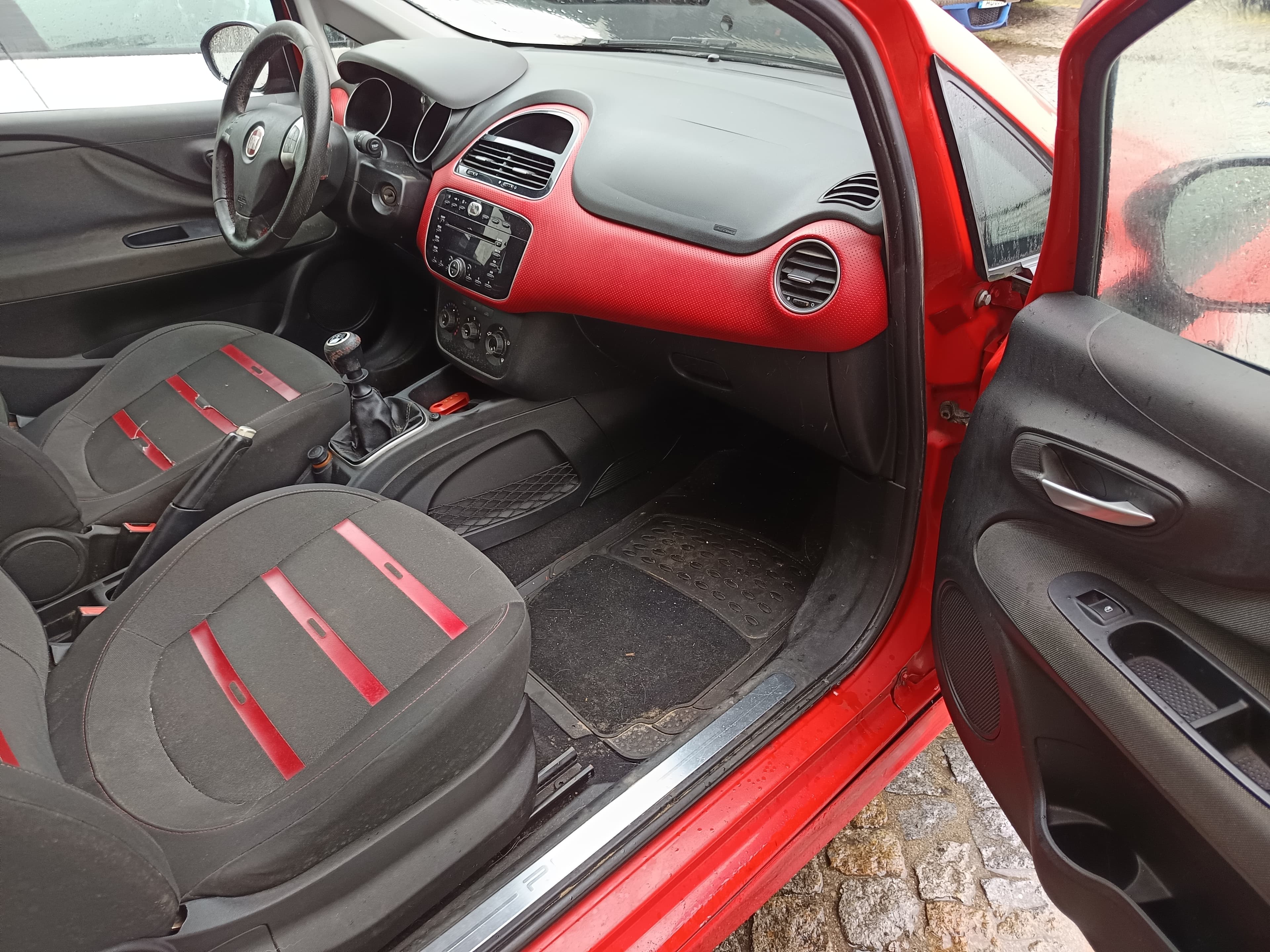 Fiat Punto EVO 1.4 16V · Ano 2010 — imagen 23
