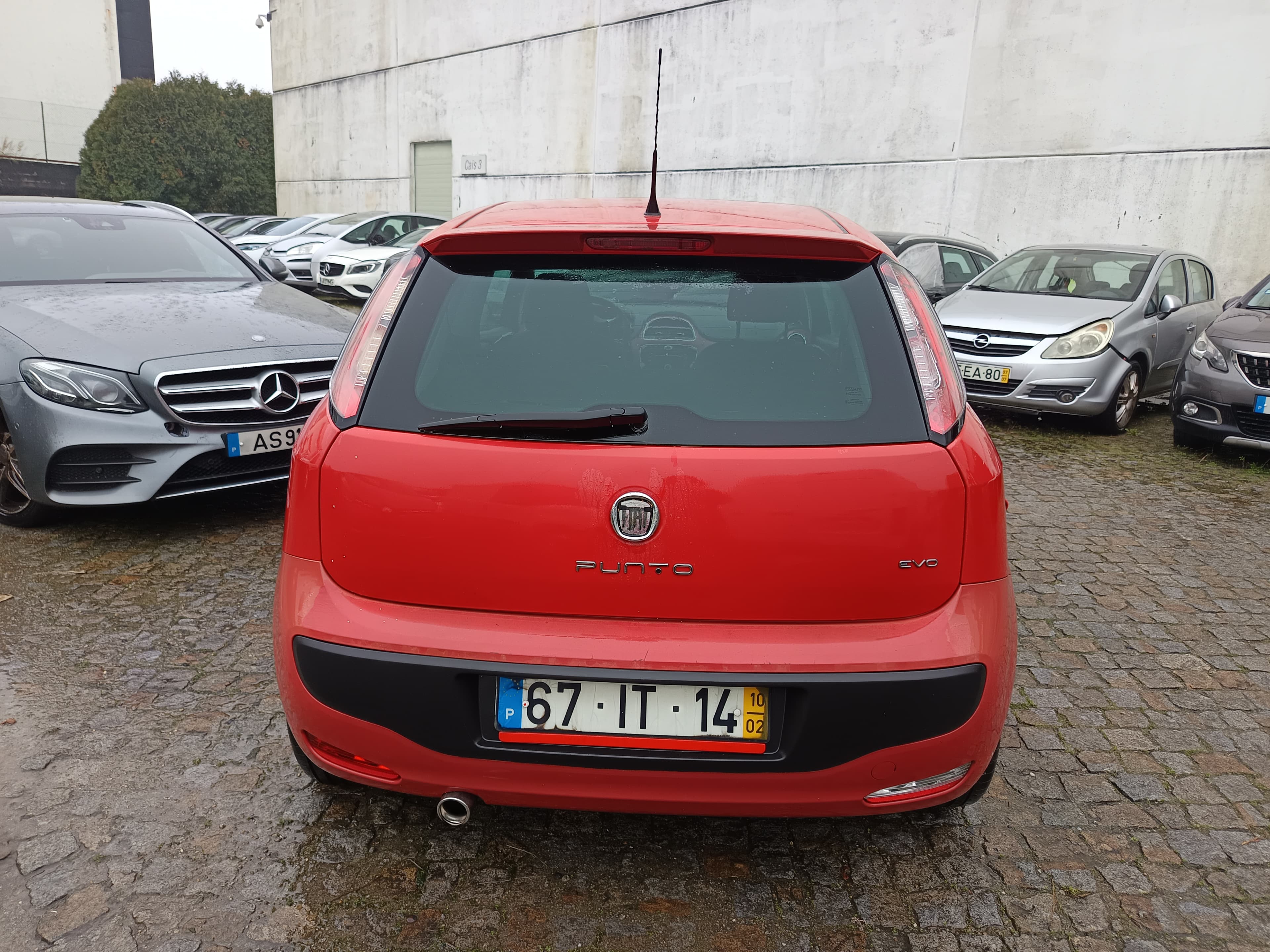 Fiat Punto EVO 1.4 16V · Ano 2010 — imagen 5