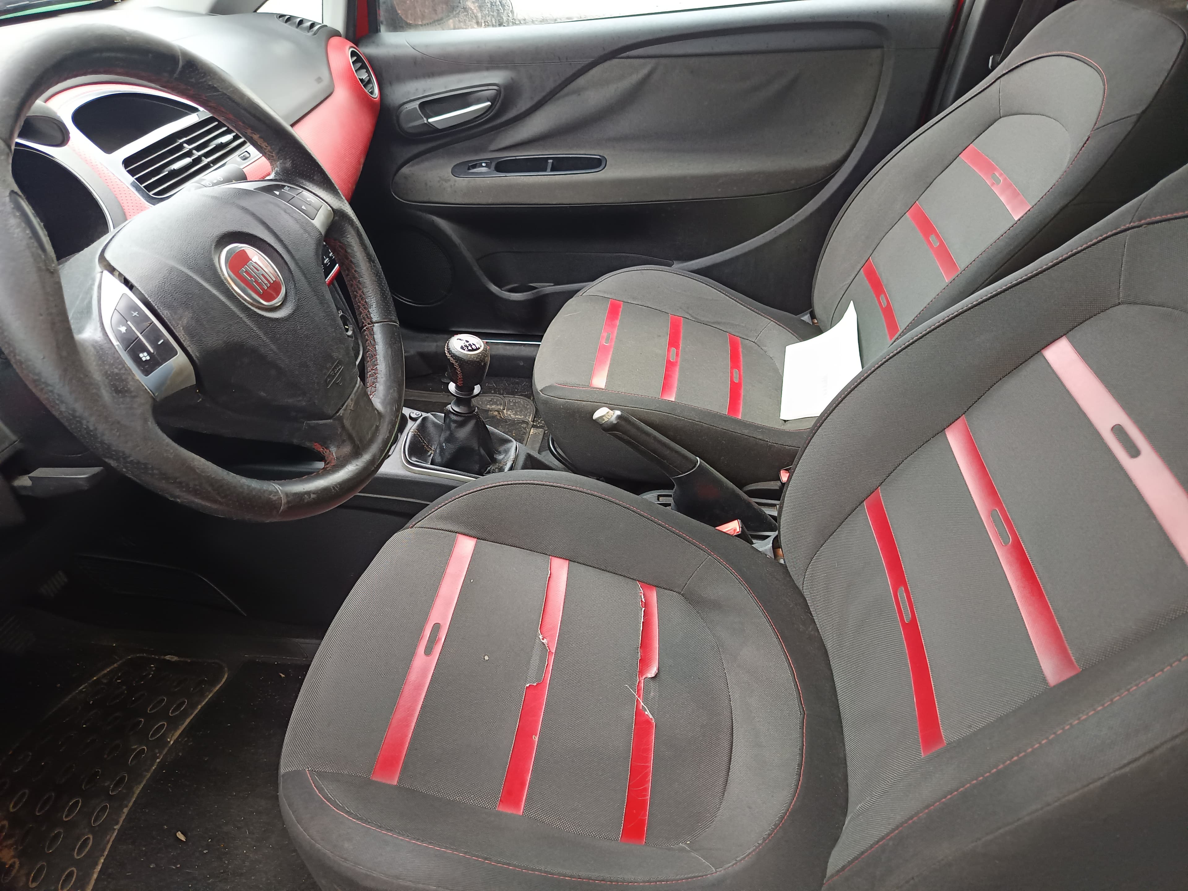 Fiat Punto EVO 1.4 16V · Ano 2010 — imagen 30