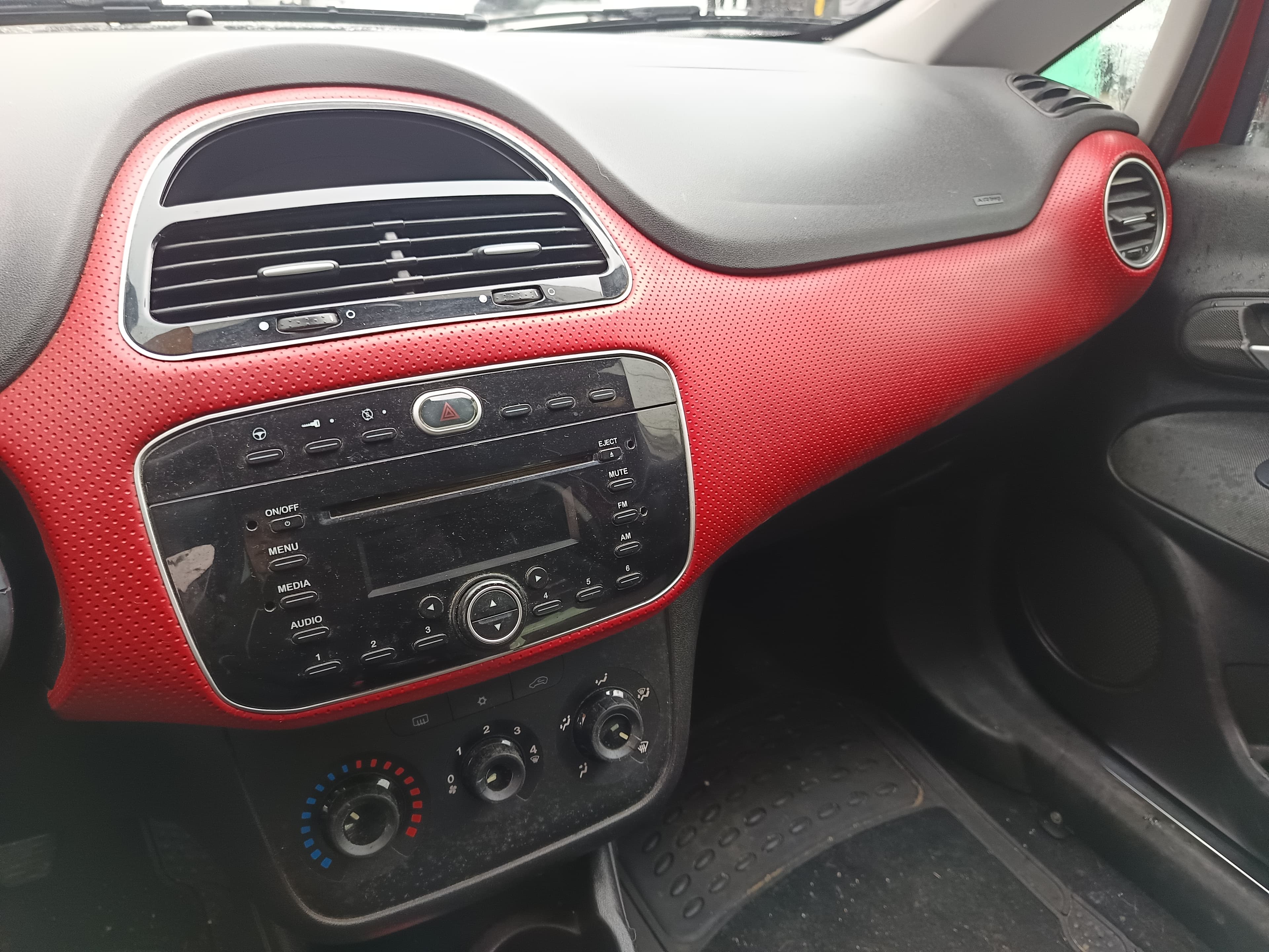 Fiat Punto EVO 1.4 16V · Ano 2010 — imagen 37