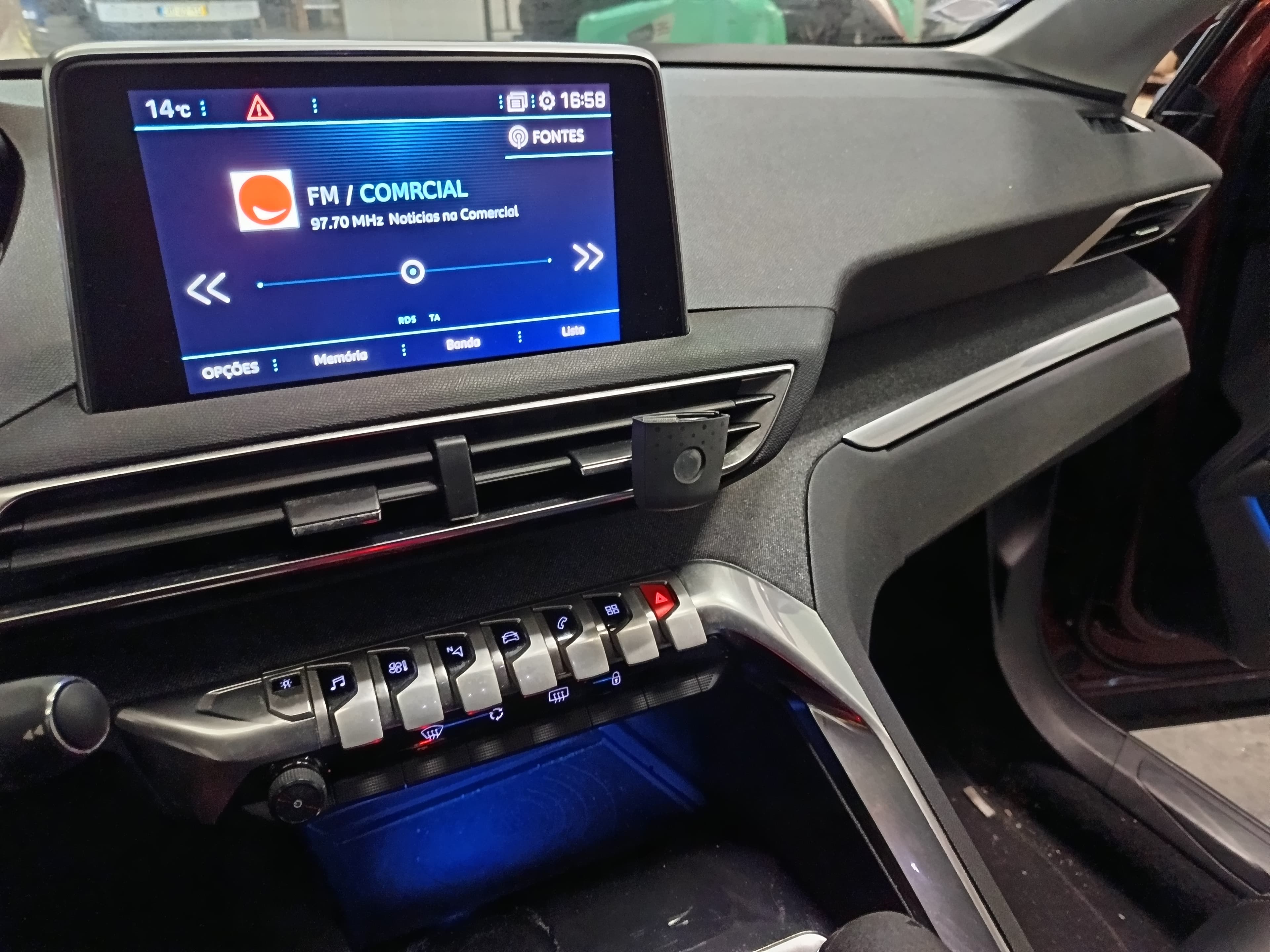 Peugeot 3008 · Ano 2018 — imagem 28