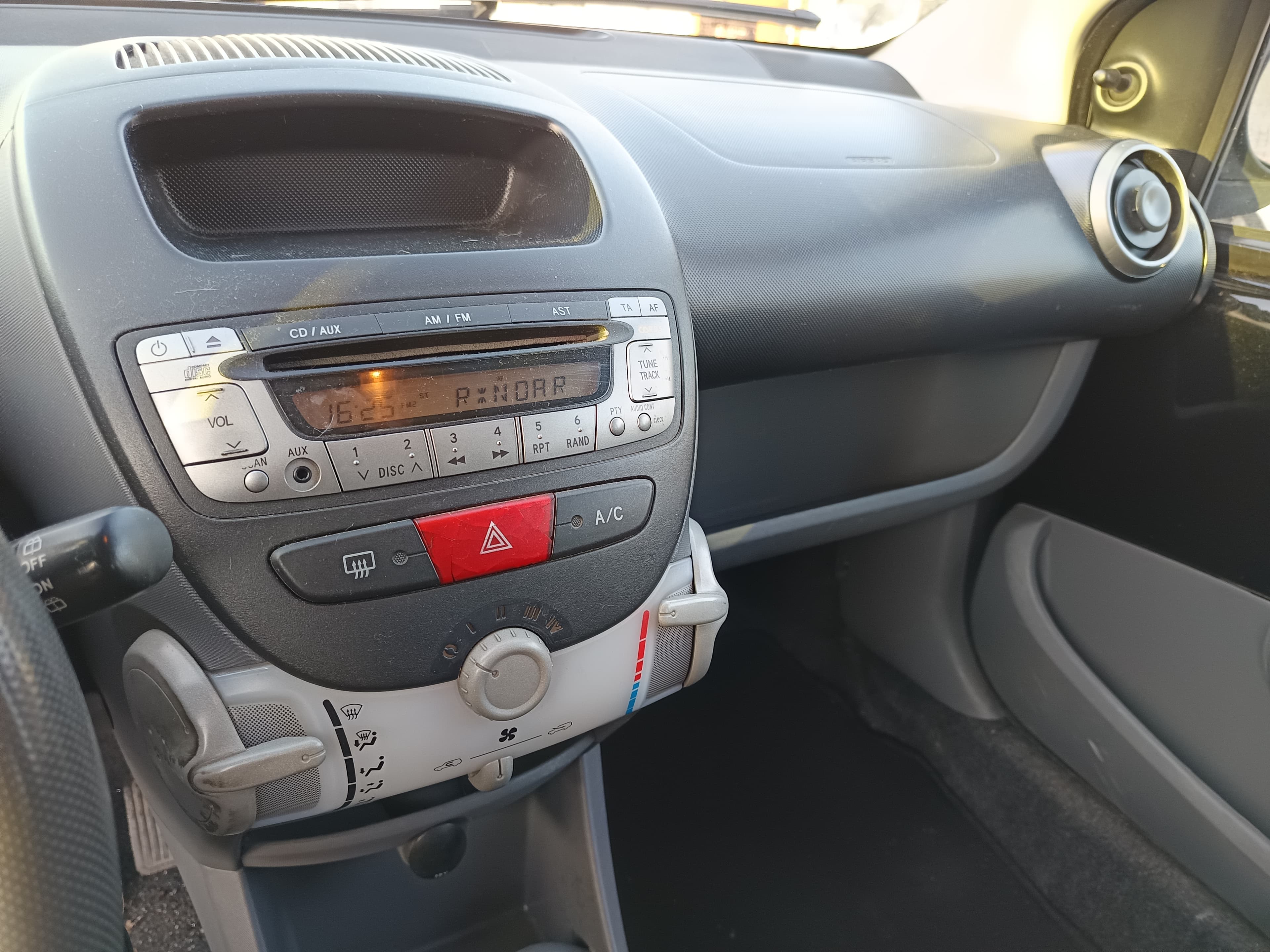 Peugeot 107 · Ano 2008 — imagen 35