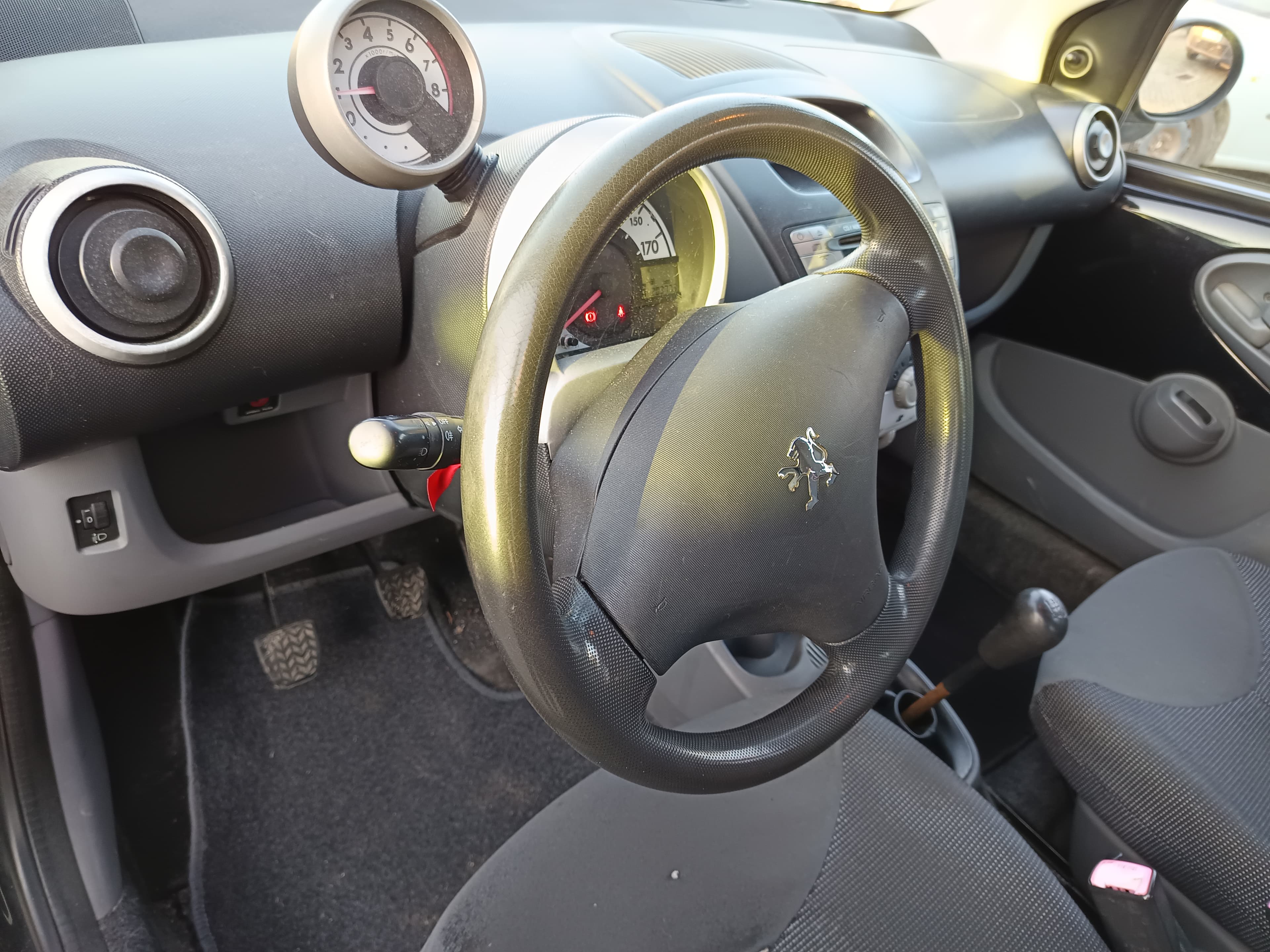 Peugeot 107 · Ano 2008 — imagen 34