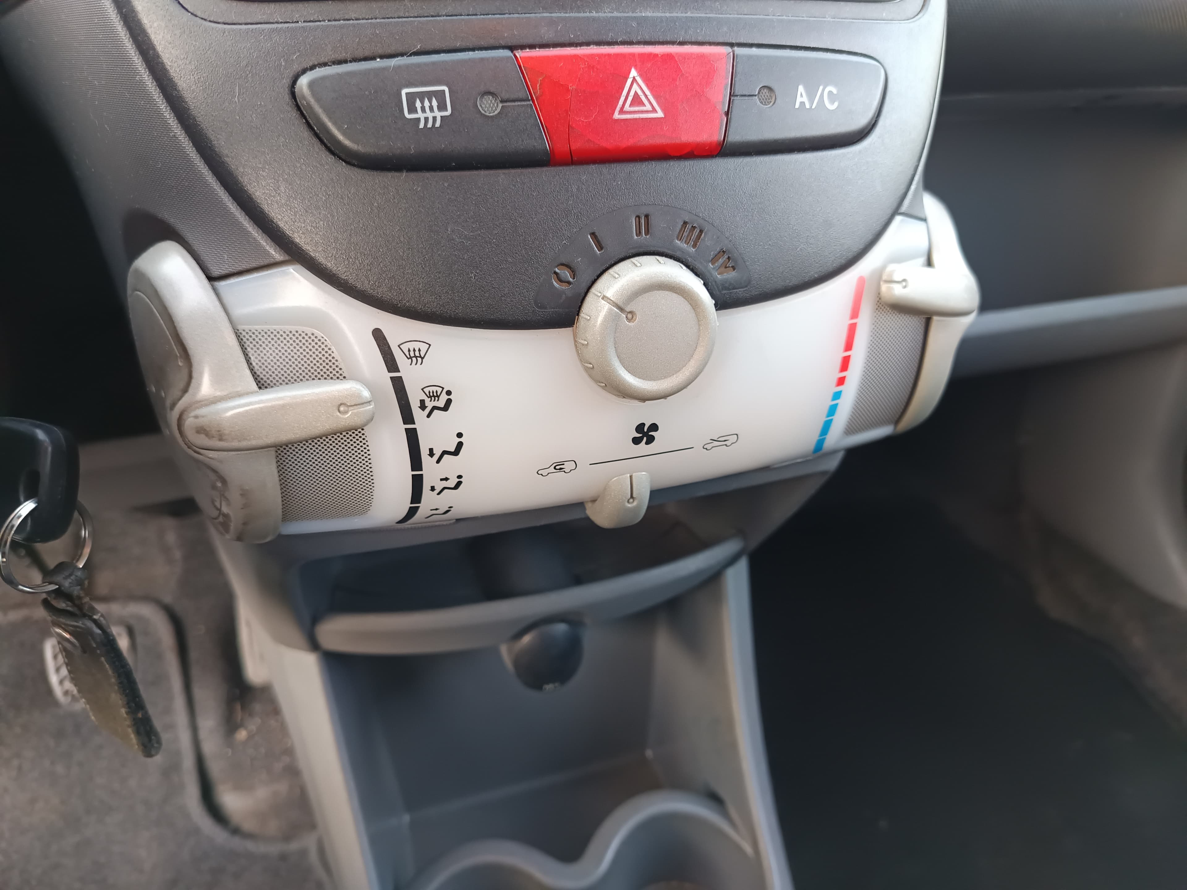Peugeot 107 · Ano 2008 — imagen 37