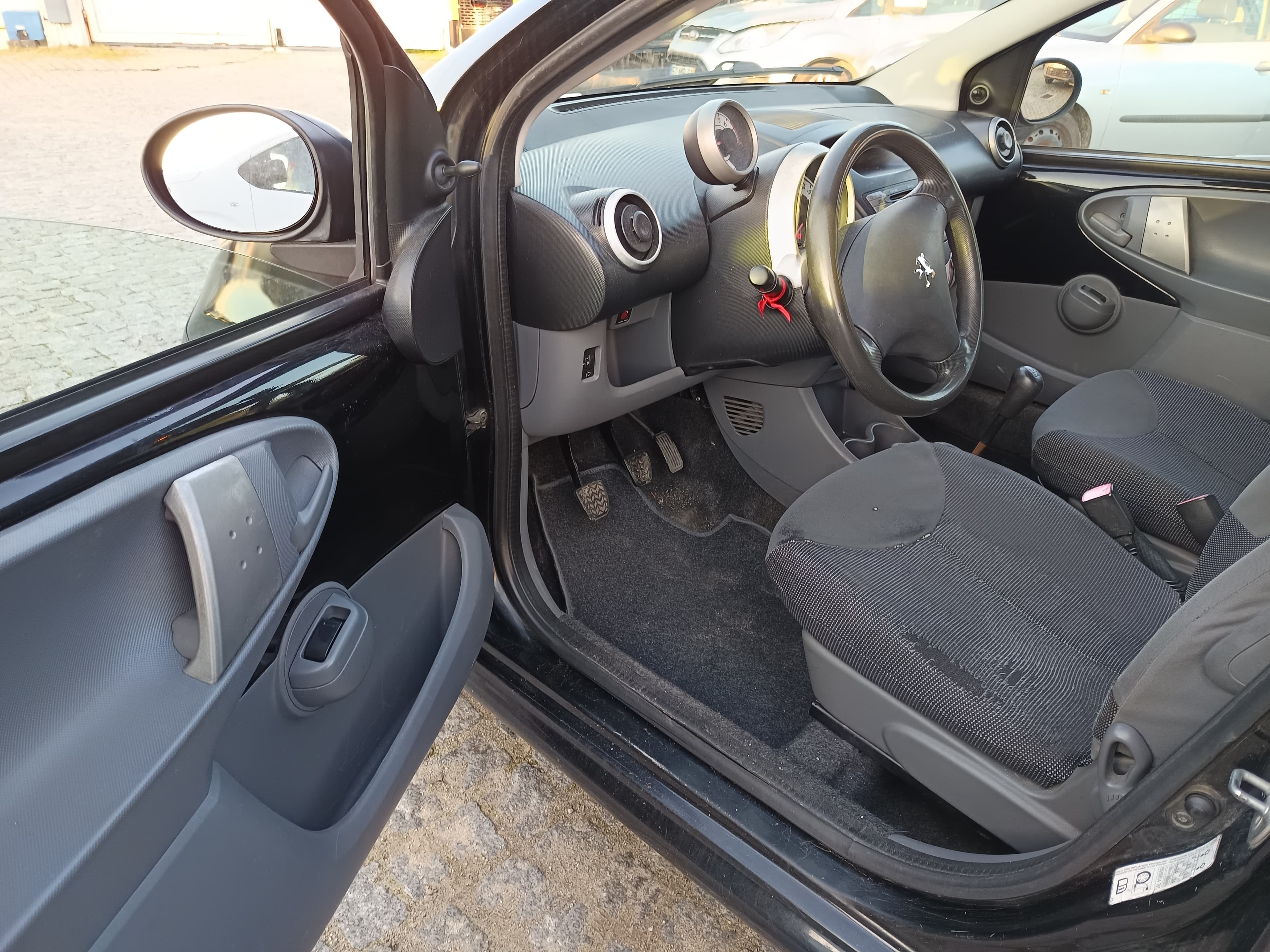 Peugeot 107 · Ano 2008 — imagen 30