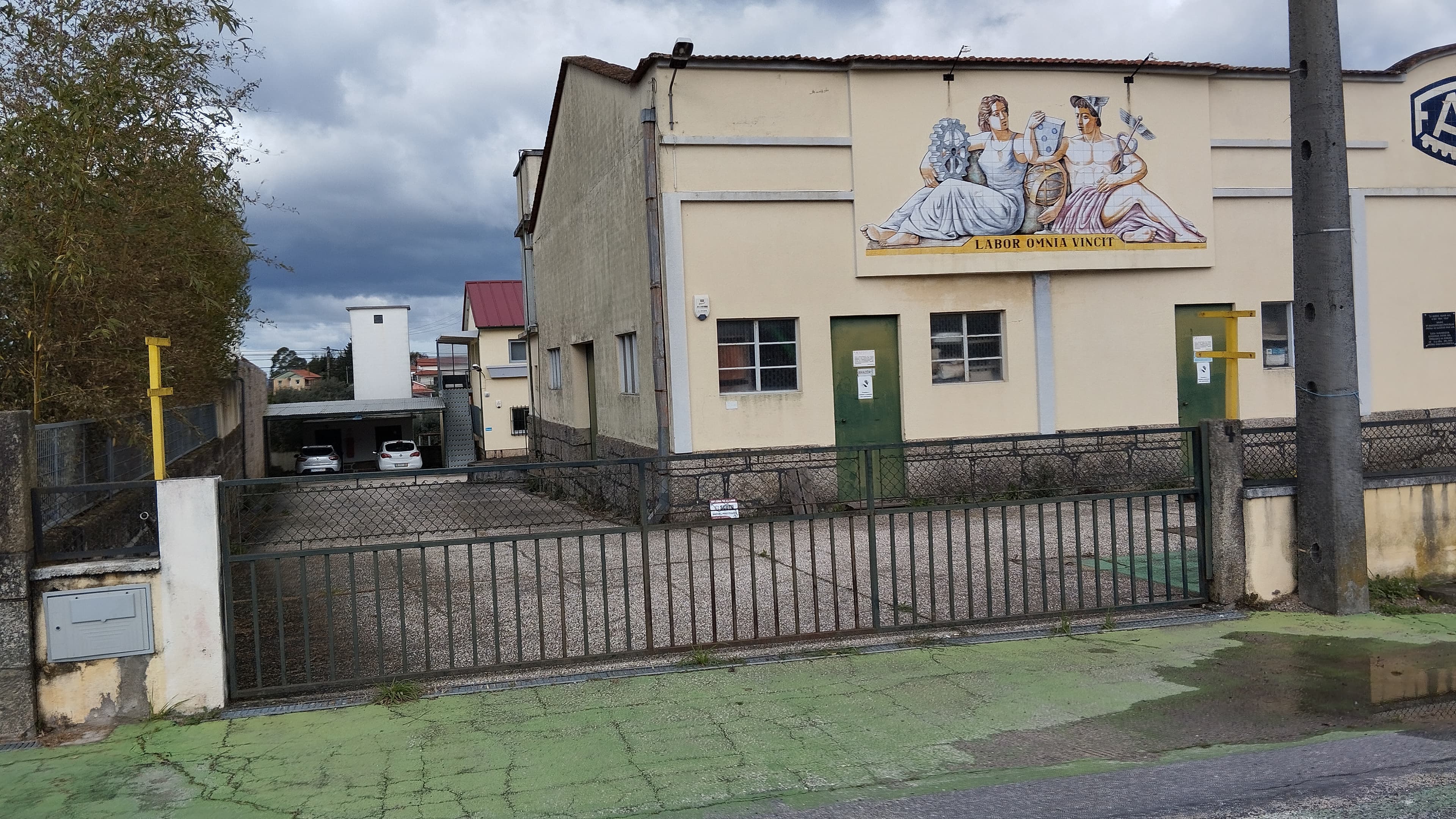 FAST SALE · Armazém Industrial · Vimieiro, Santa Comba Dão — imagem 3