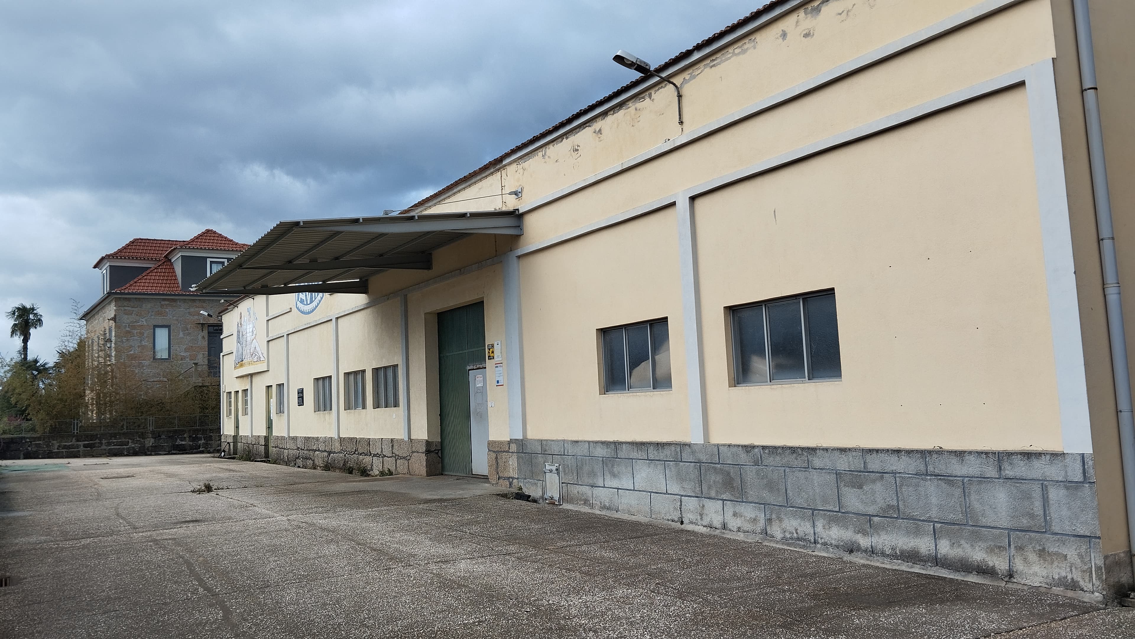 FAST SALE · Armazém Industrial · Vimieiro, Santa Comba Dão — imagem 5