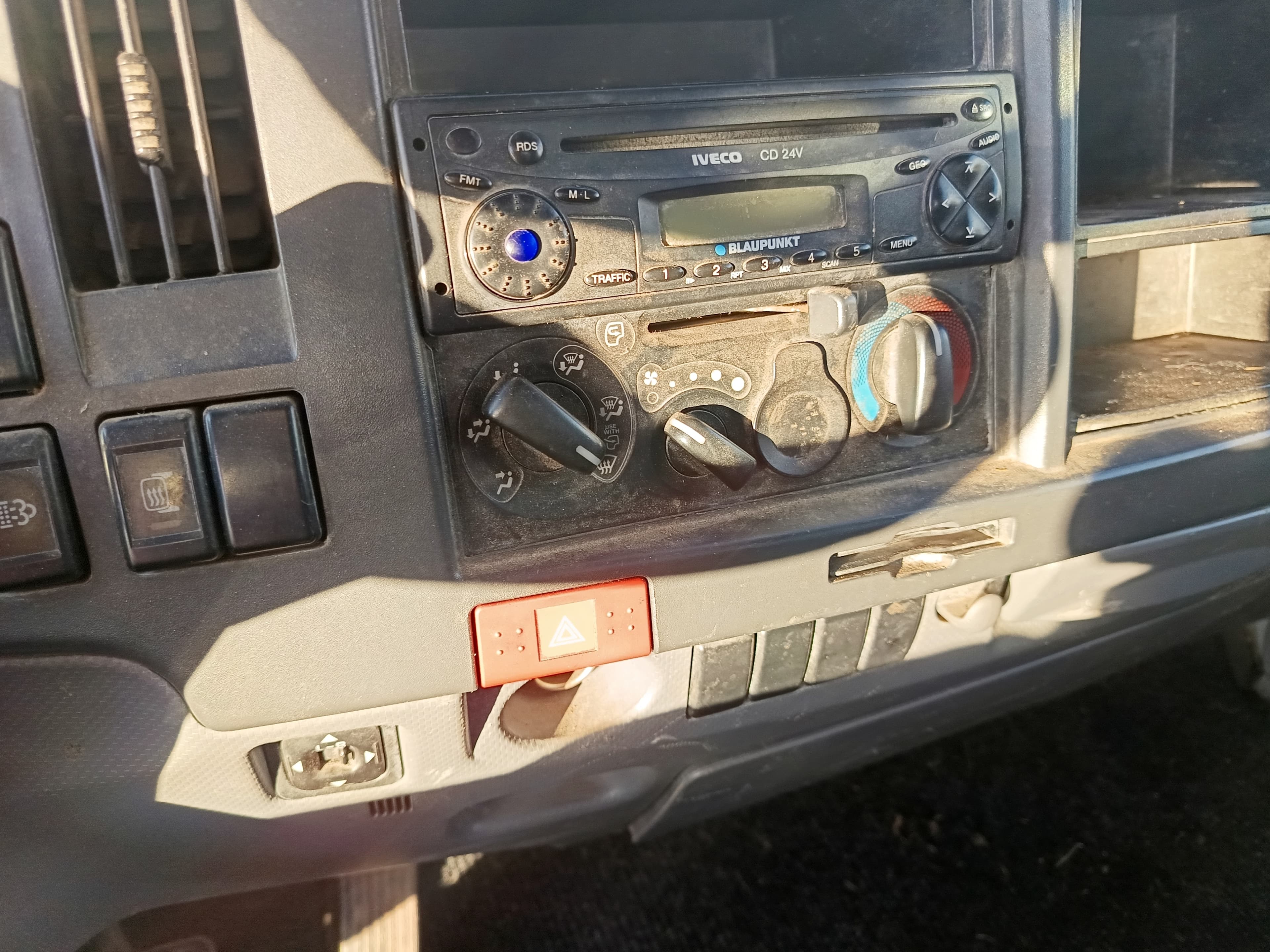 Isuzu · Ano 2008 — imagem 25