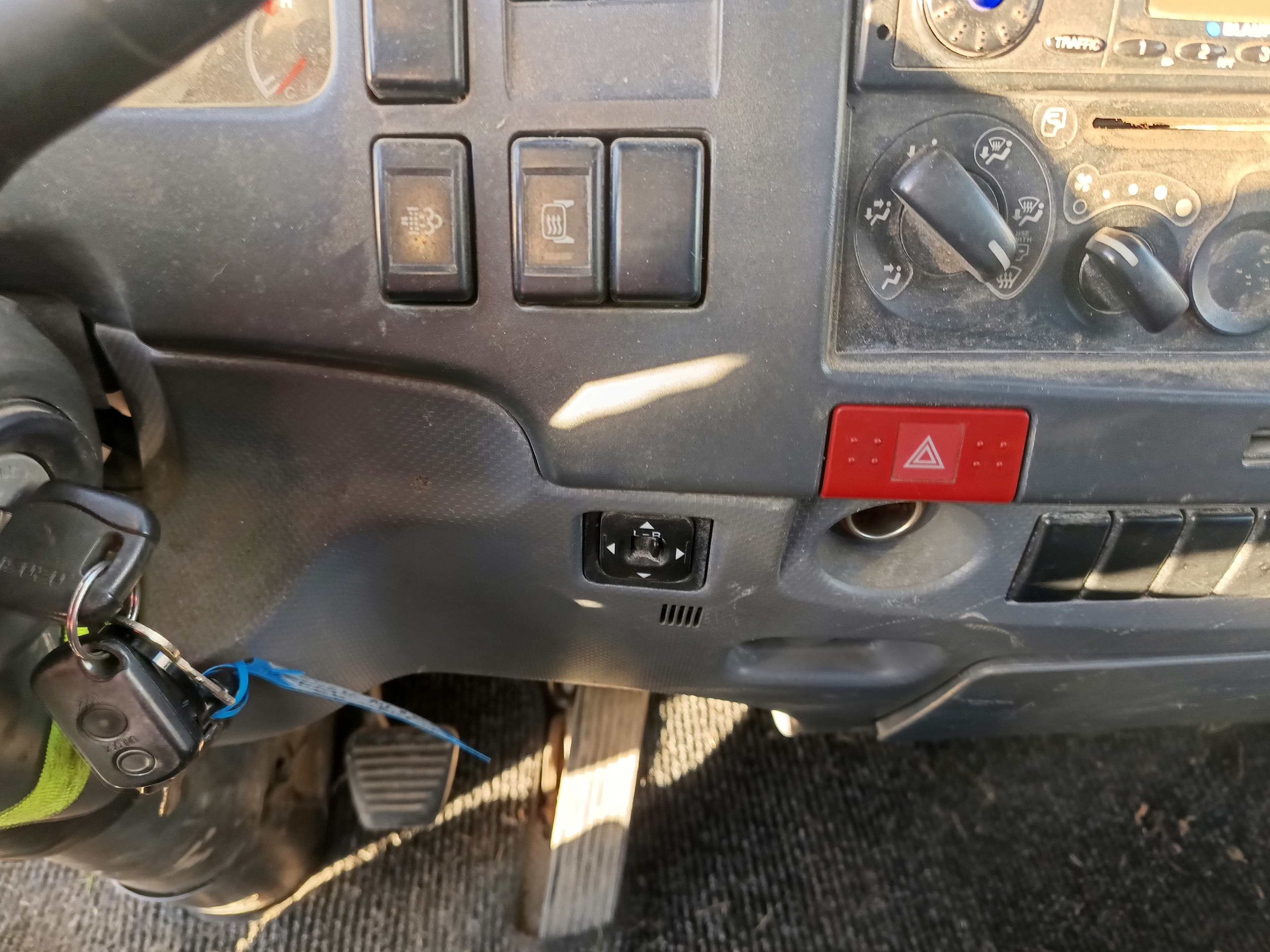 Isuzu · Ano 2008 — imagem 26