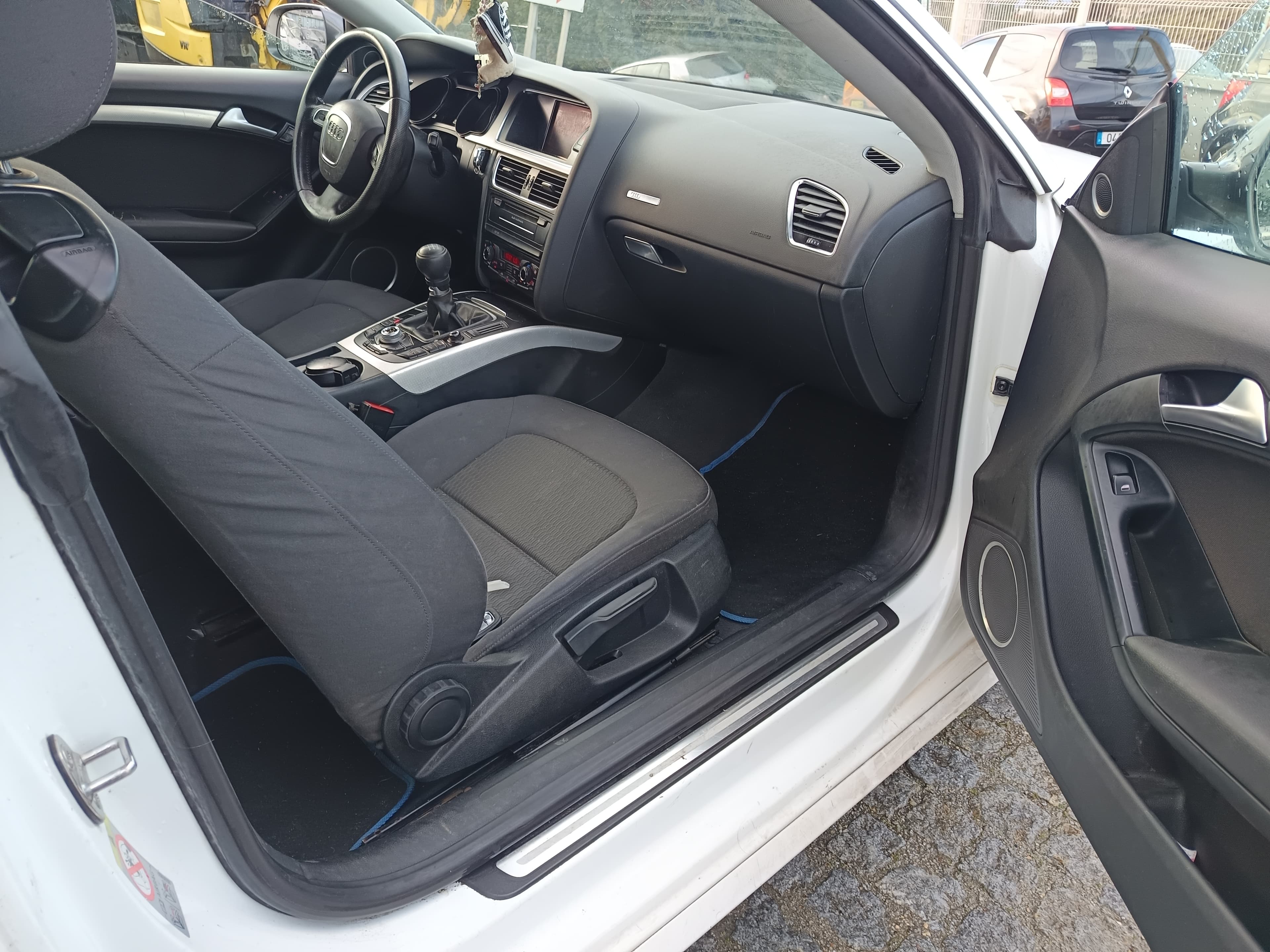 Audi A5 · Ano 2010 — image 21