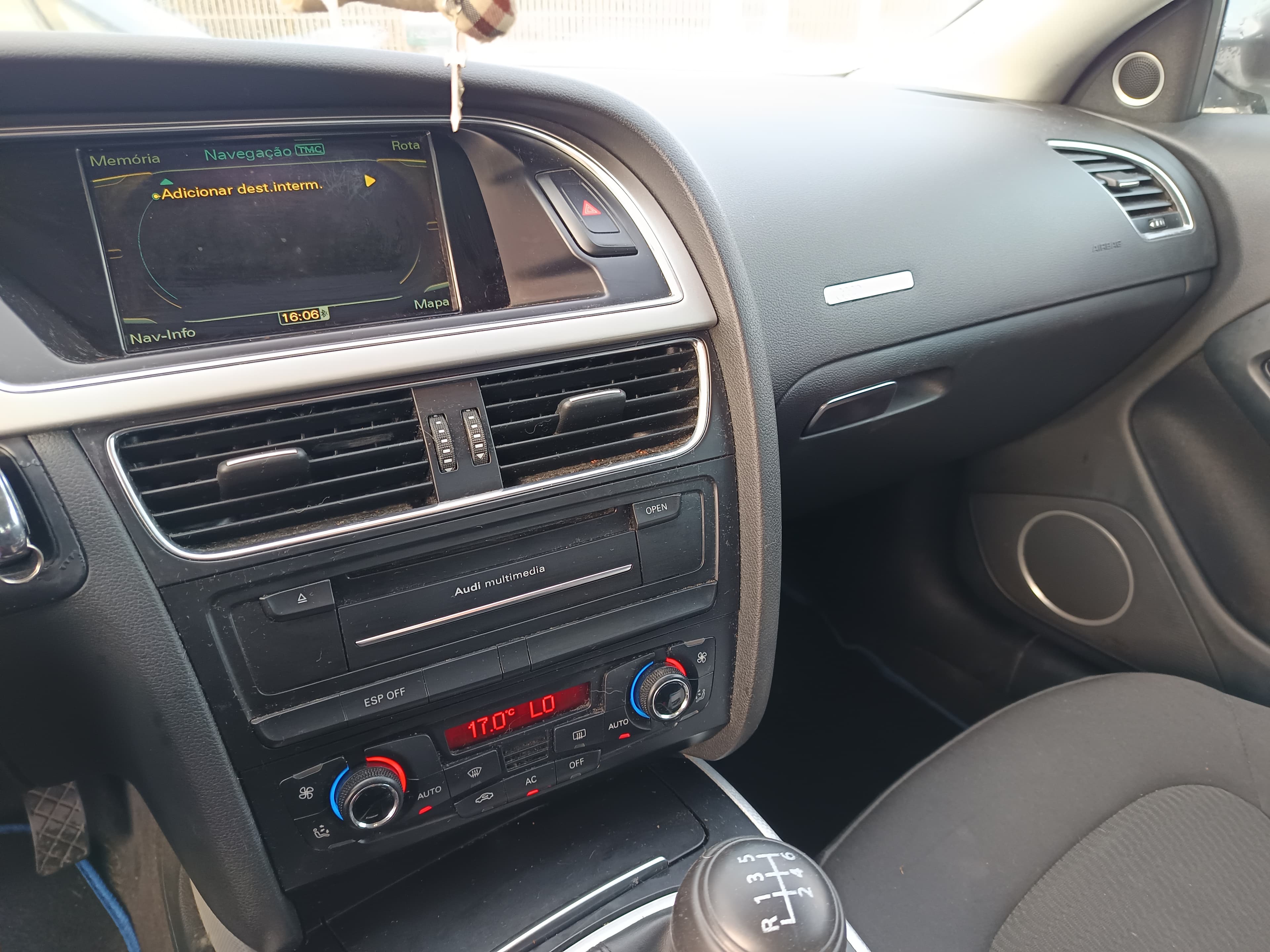 Audi A5 · Ano 2010 — image 32