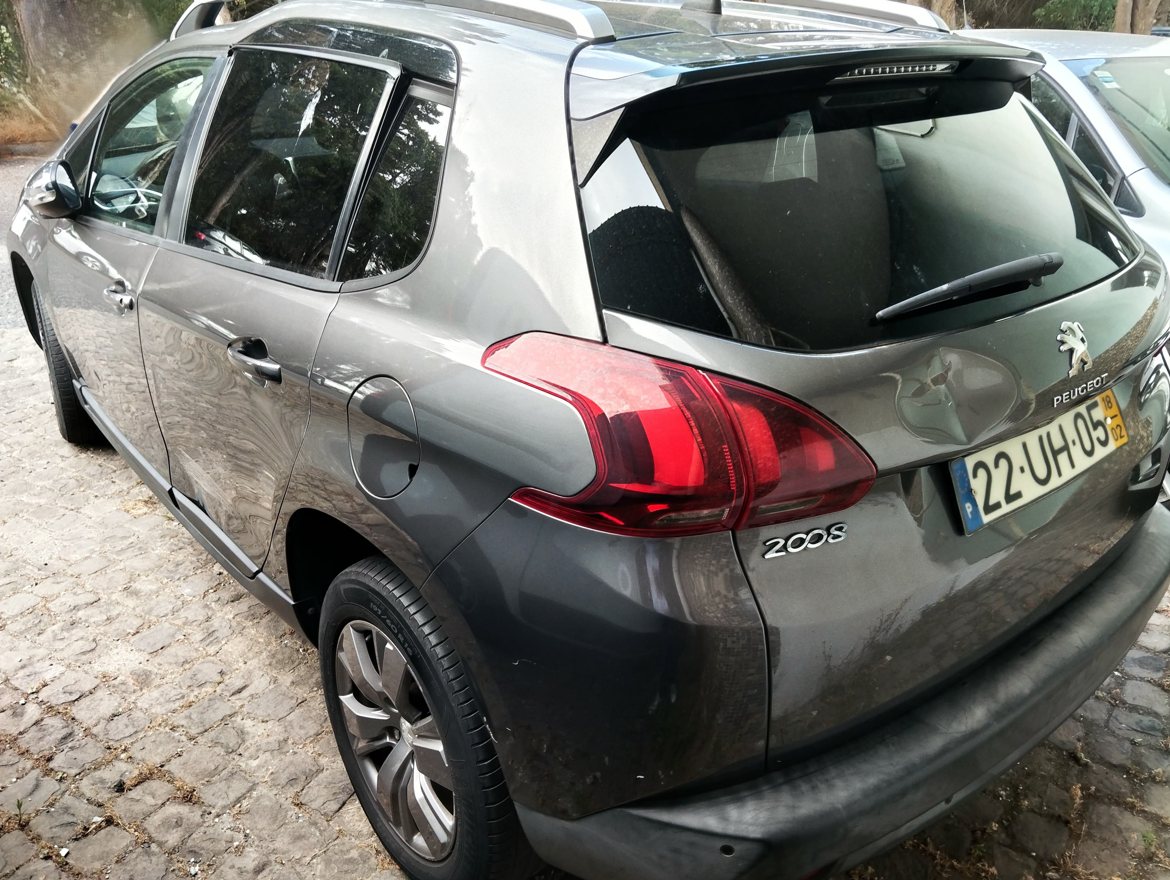Peugeot 2008 1.2VTi · Ano 2018 — imagem 8