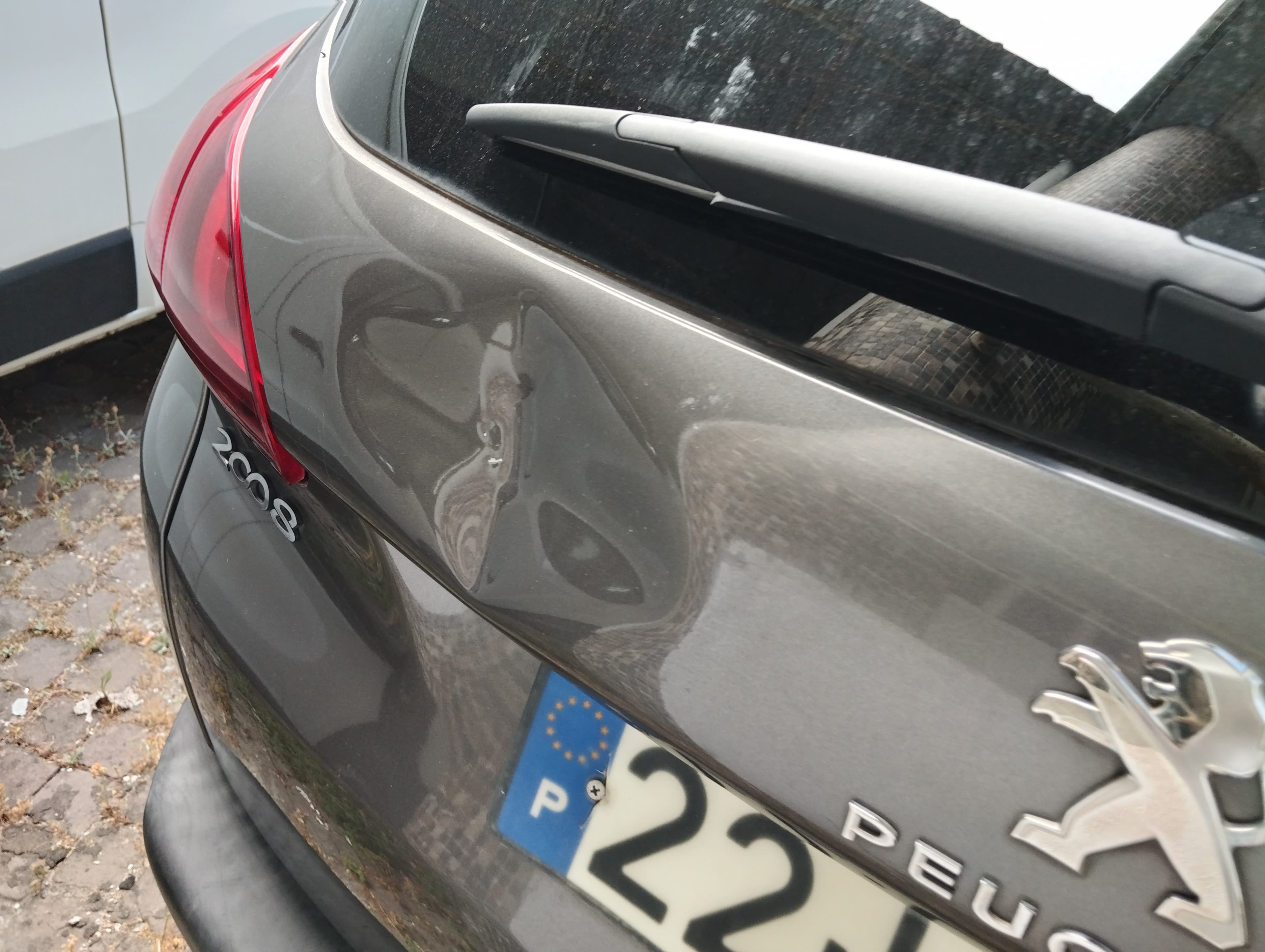 Peugeot 2008 1.2VTi · Ano 2018 — imagem 6