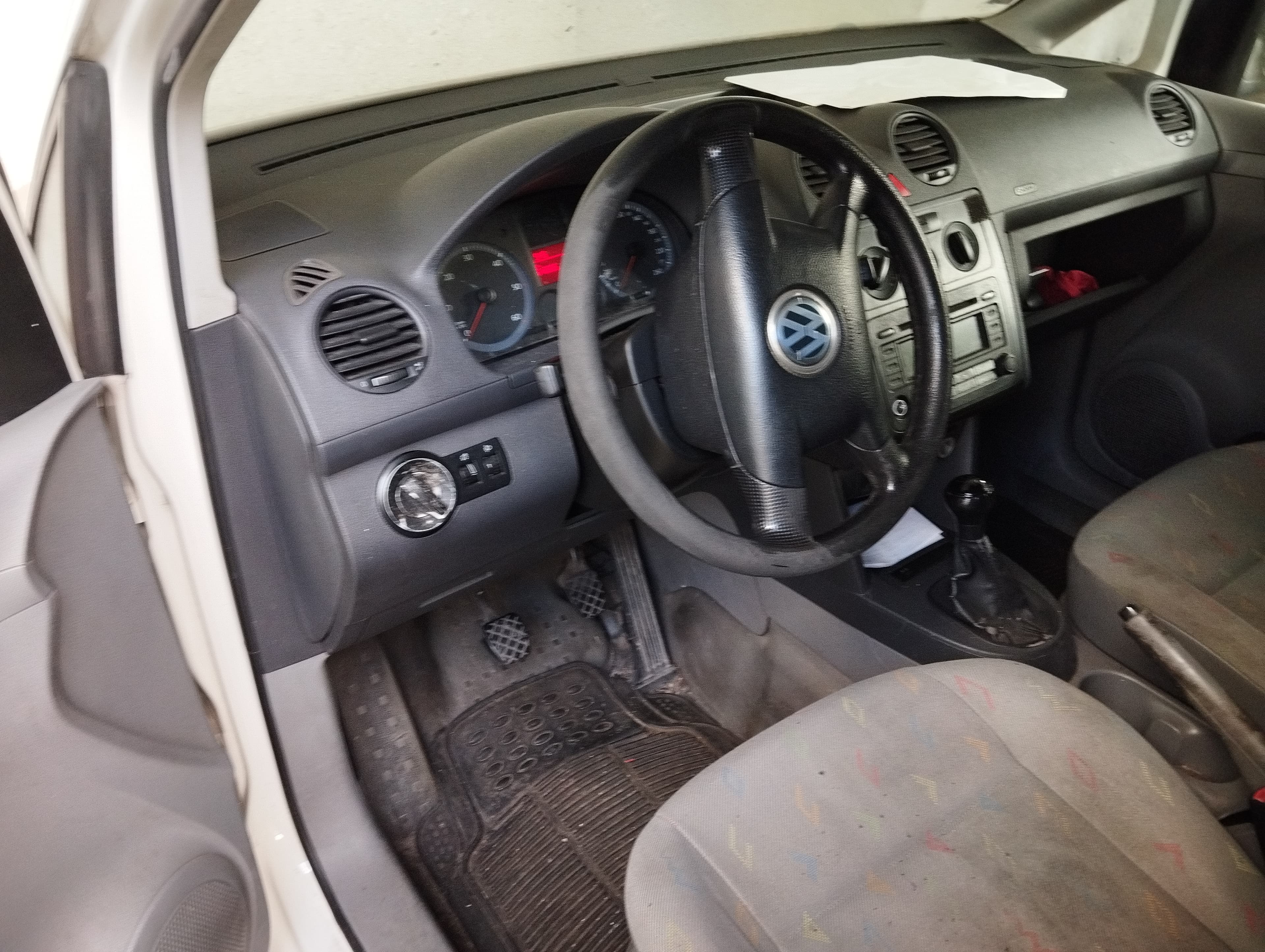 Volkswagen Caddy 1.9 TDI · Ano 2005 — image 7