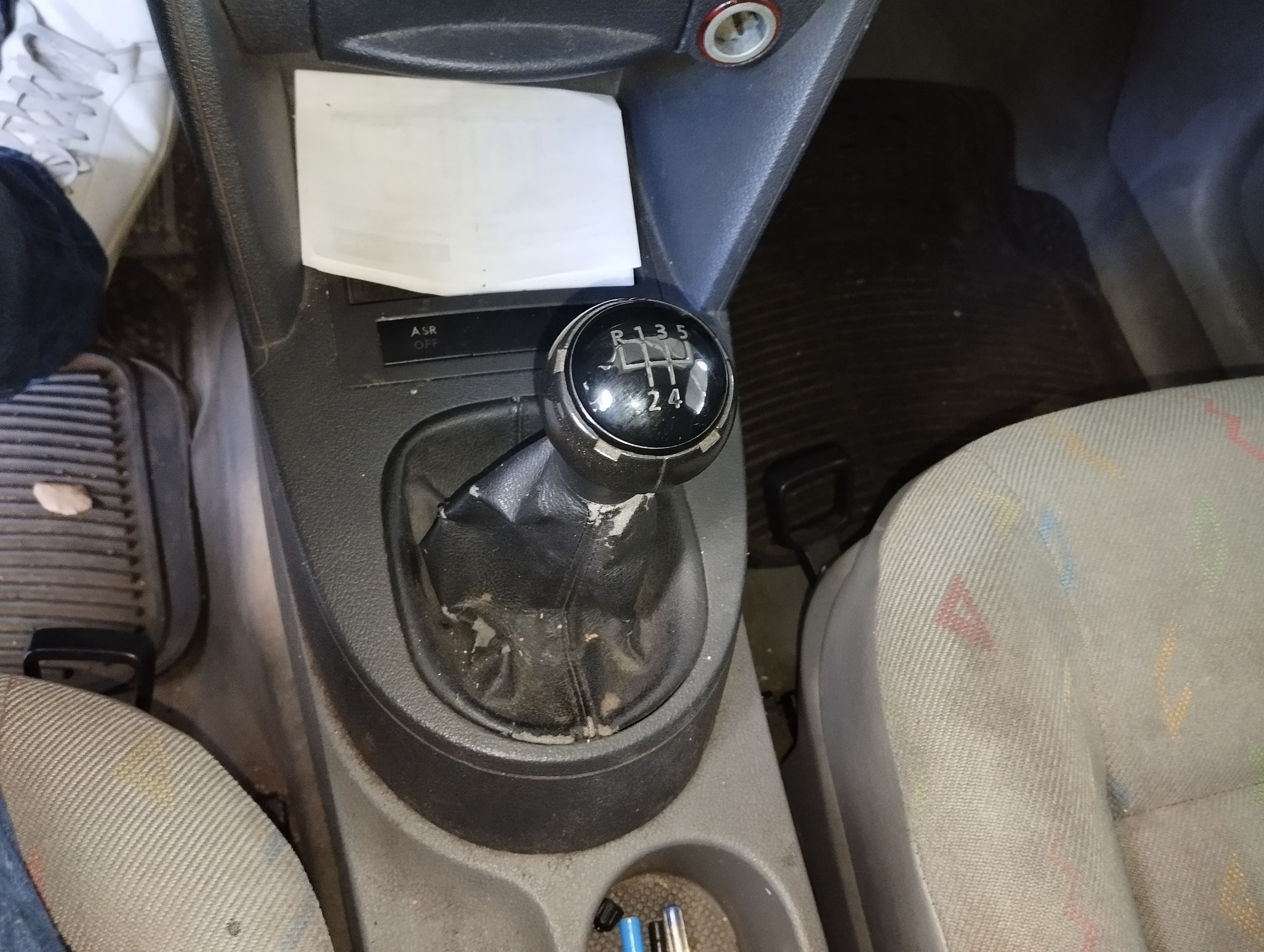 Volkswagen Caddy 1.9 TDI · Ano 2005 — image 11