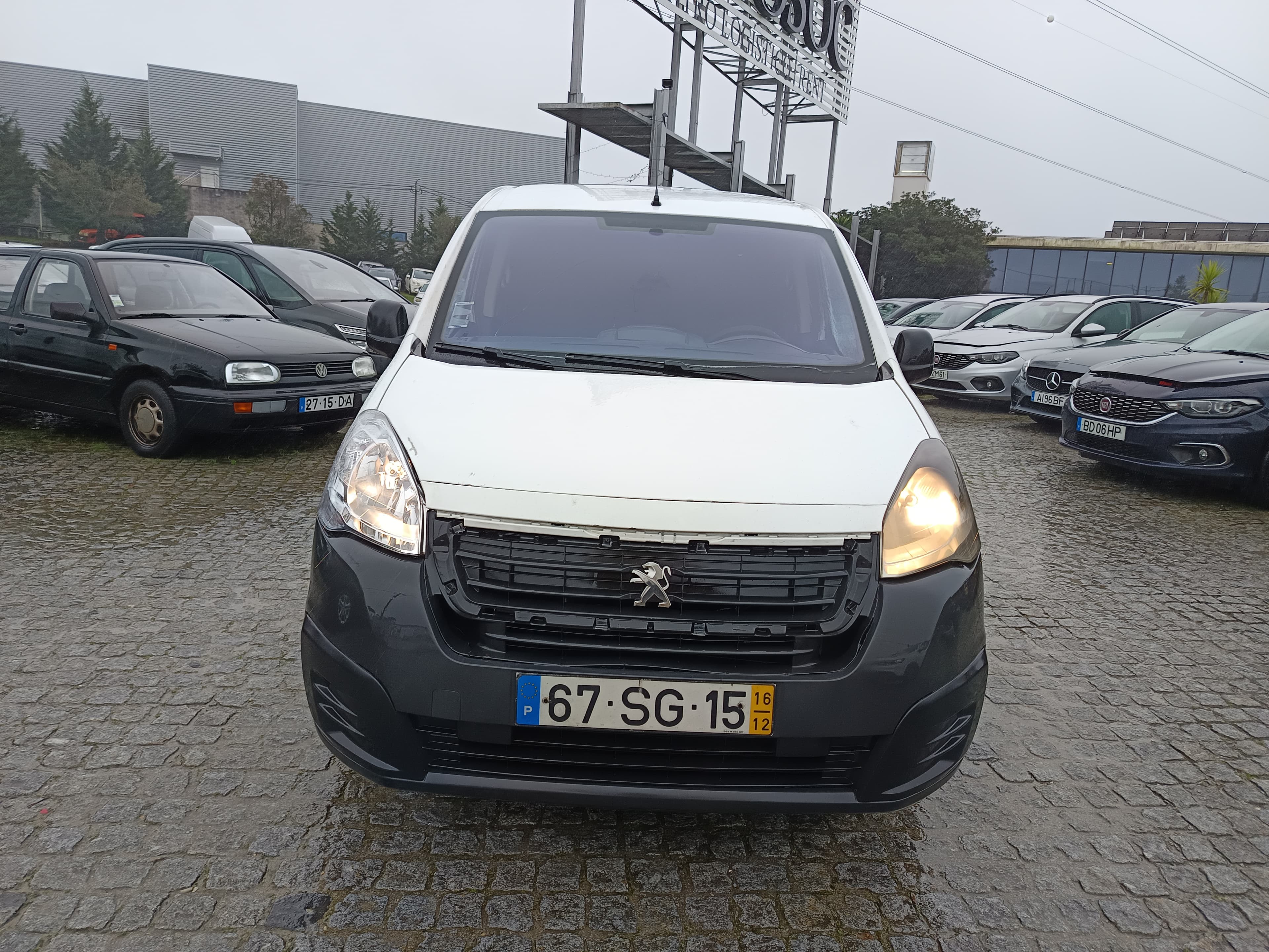 Peugeot Partner · Ano 2016 — image 2