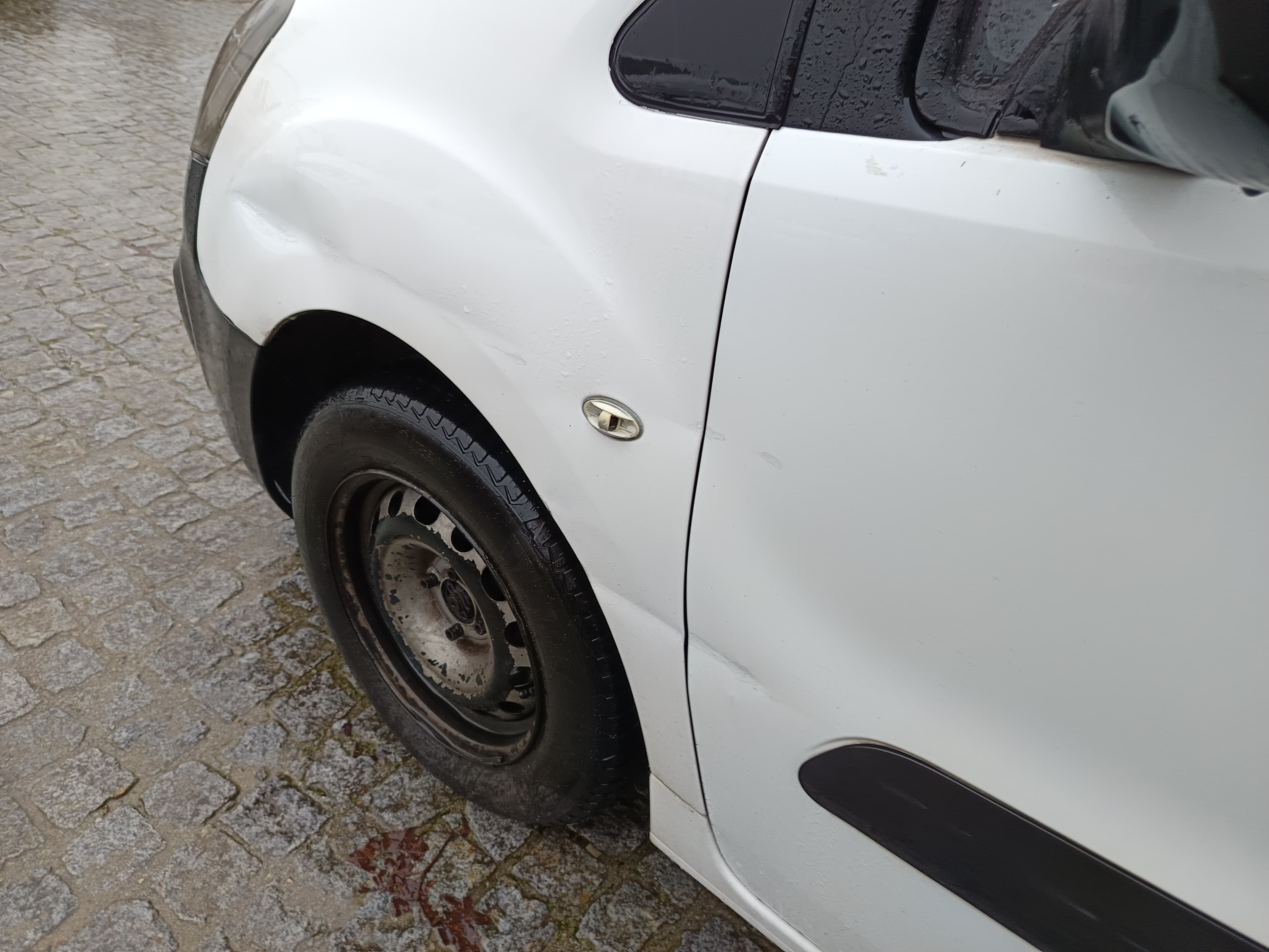 Peugeot Partner · Ano 2016 — image 13