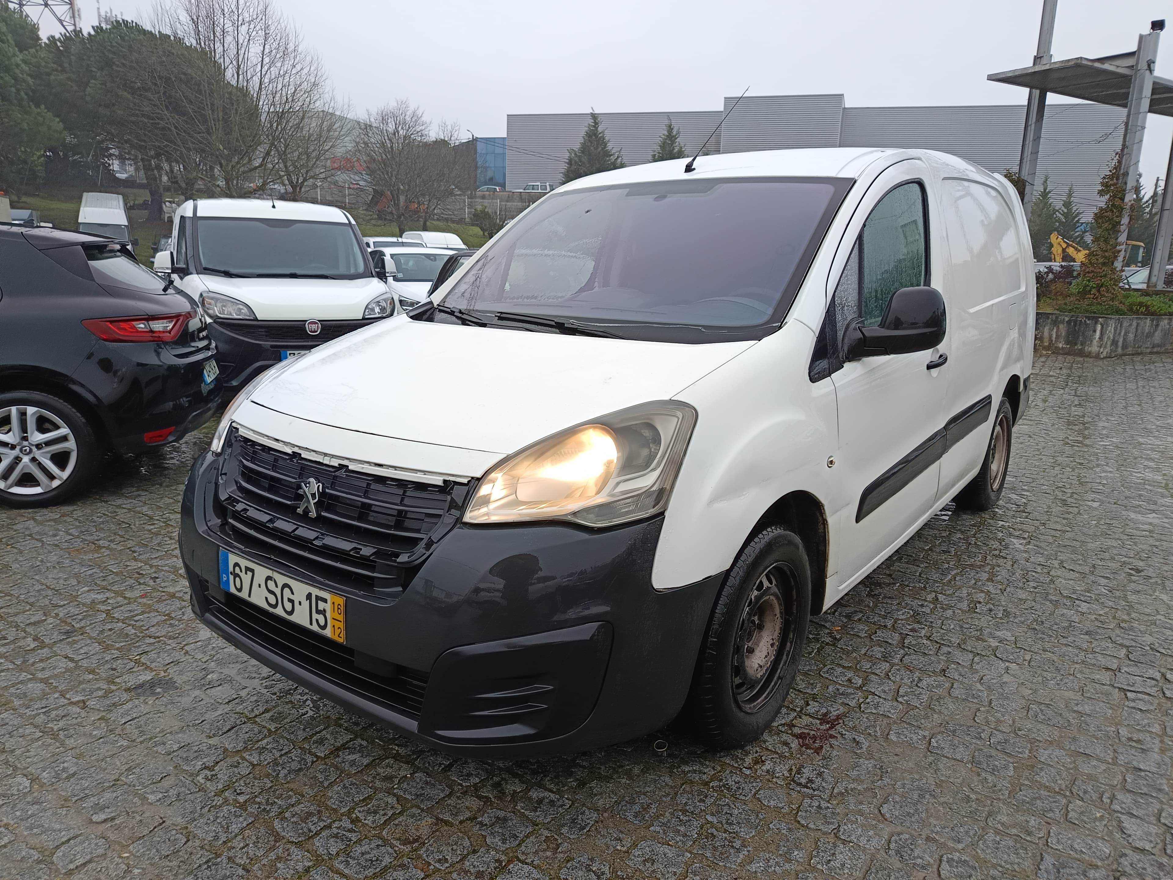 Peugeot Partner · Ano 2016 — image 1