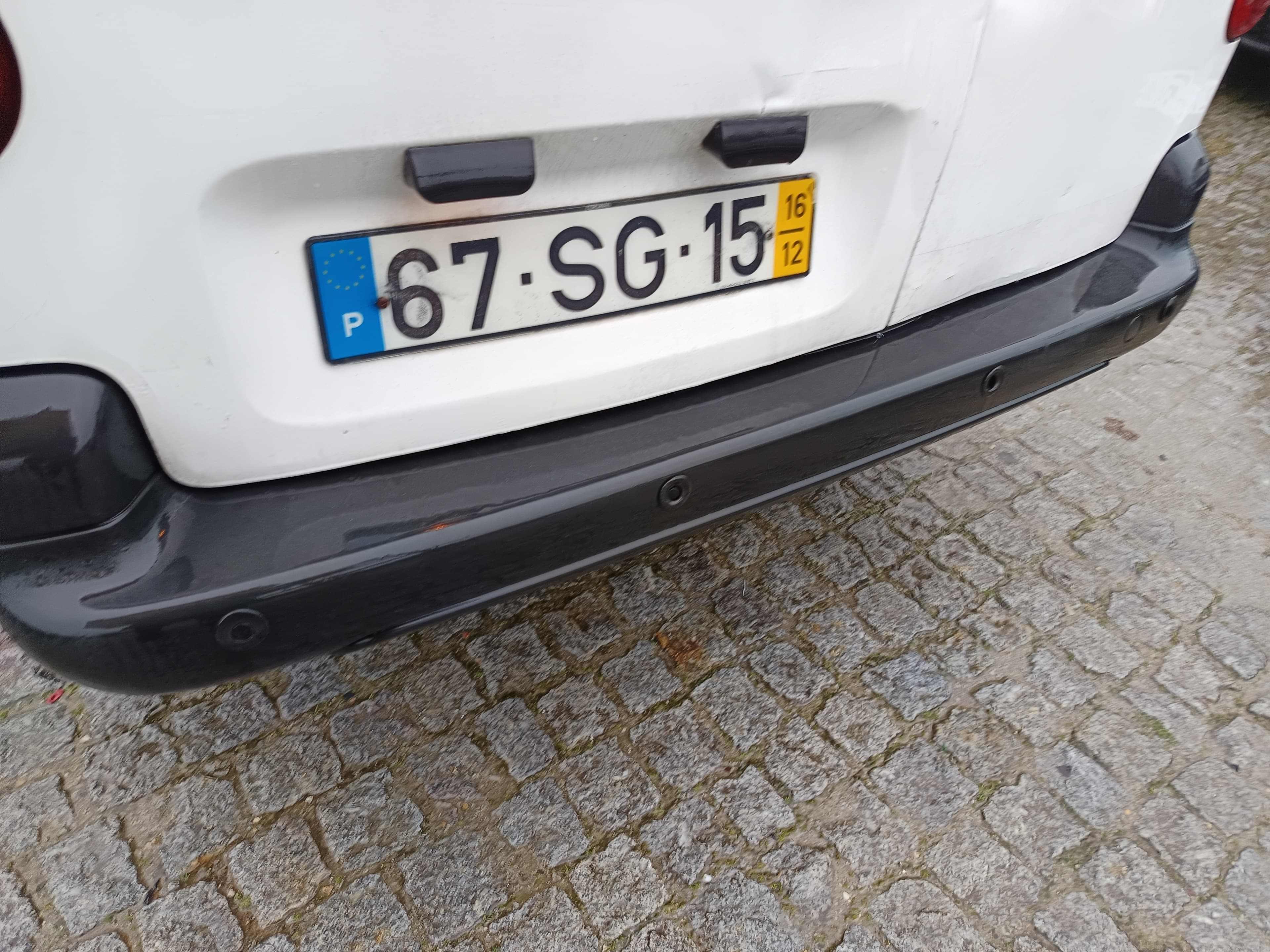 Peugeot Partner · Ano 2016 — image 9